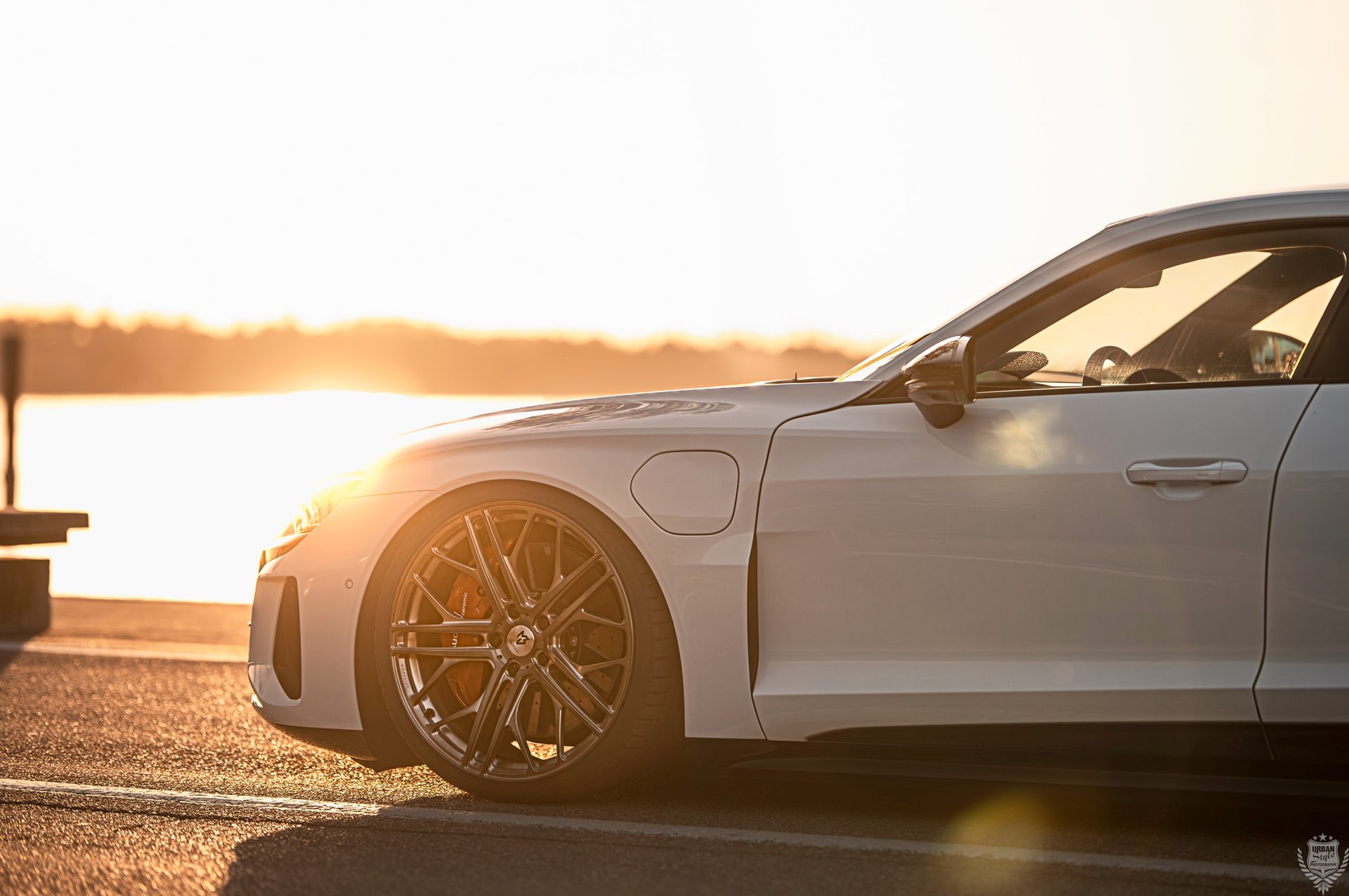 AUDI e-tron GT Quattro mit 22 Zoll mbDESIGN Felgen