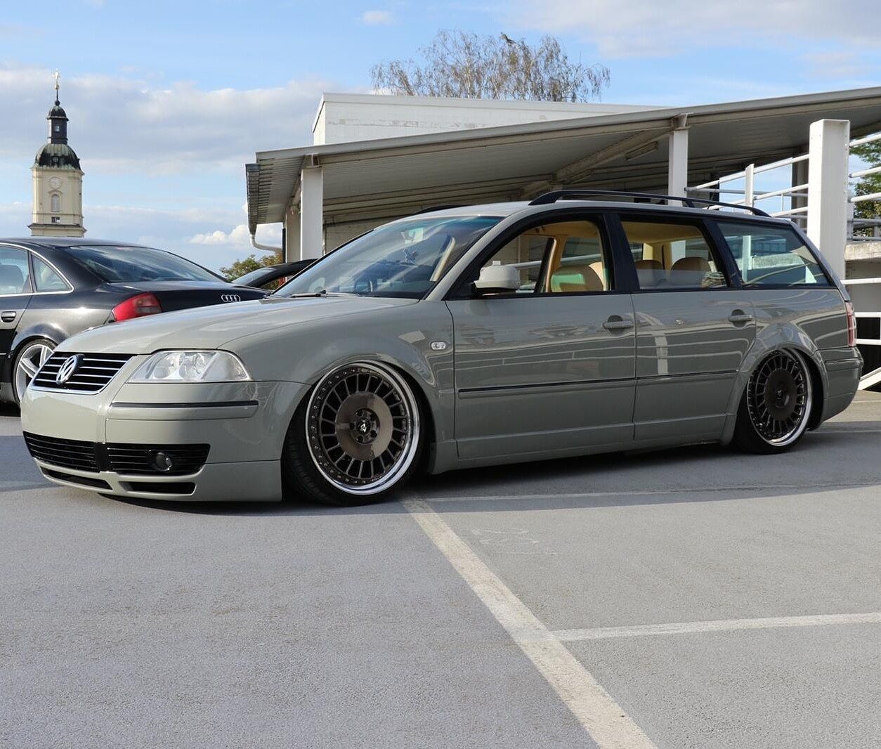VOLKSWAGEN Passat 3B