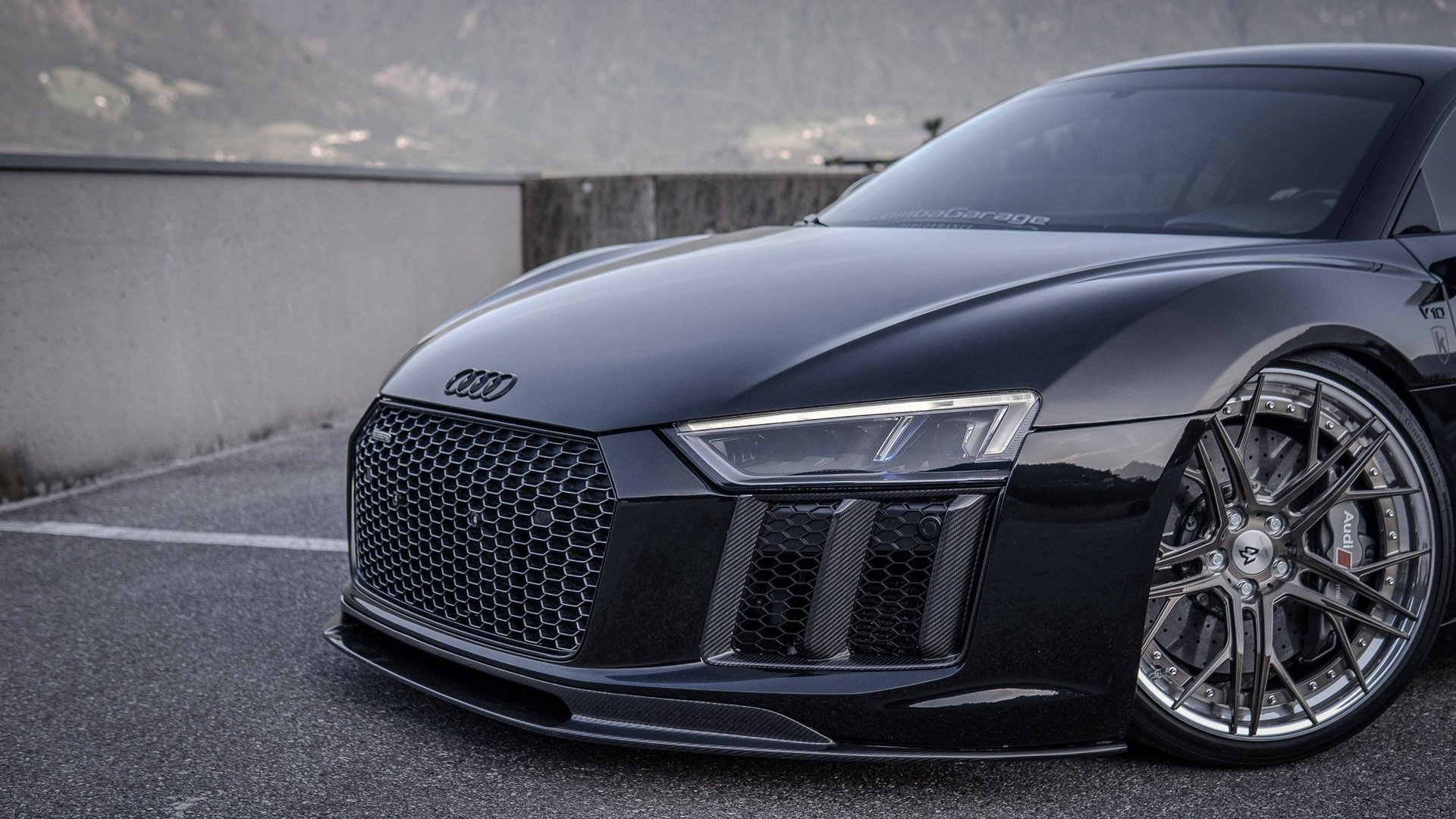 AUDI R8 V10 Plus with mbDESIGN SF1.3 – Forged Wheels 20/21 Inch