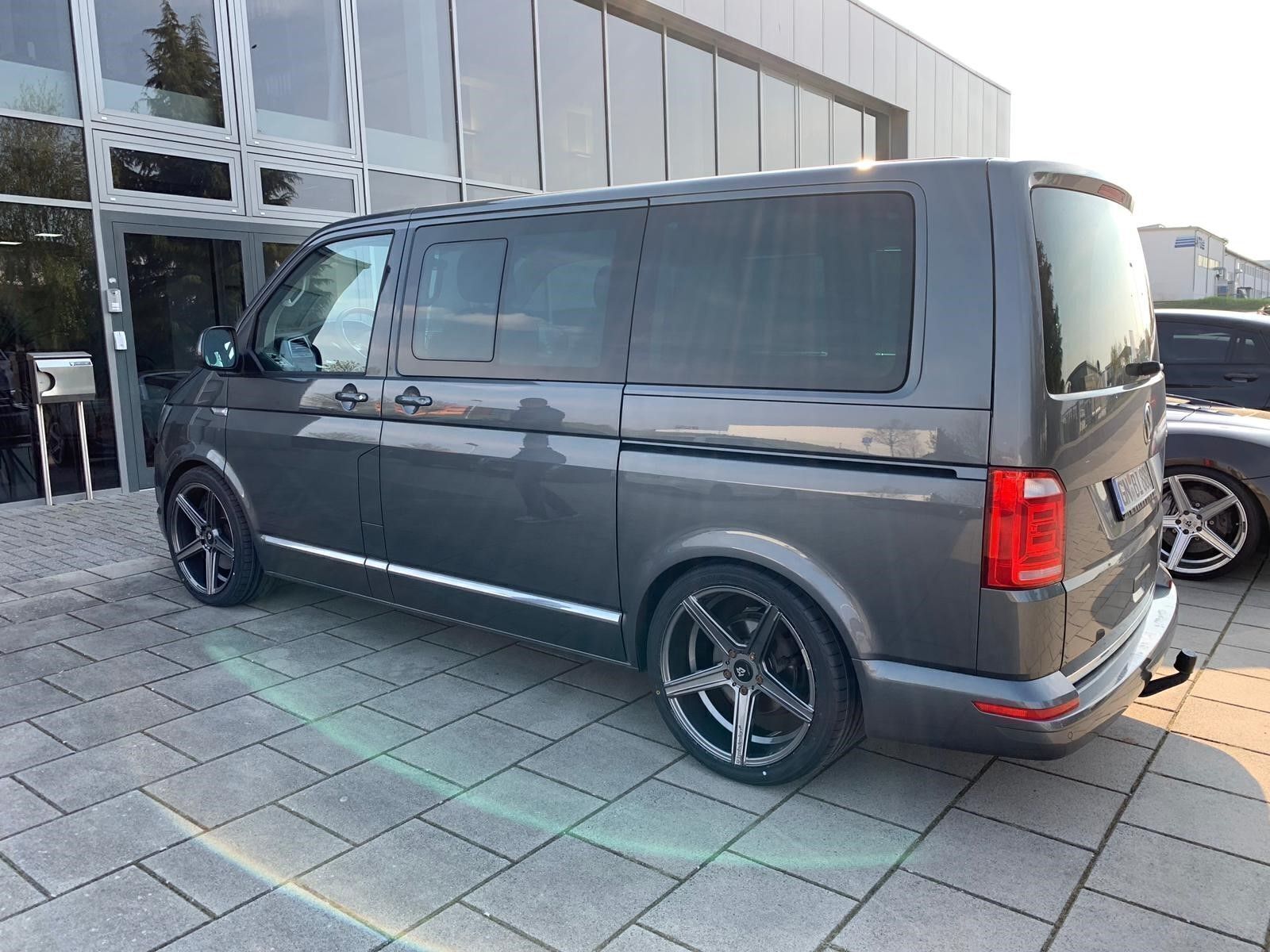 VOLKSWAGEN T6 Multivan with mbDESIGN 20 inch alloy wheels