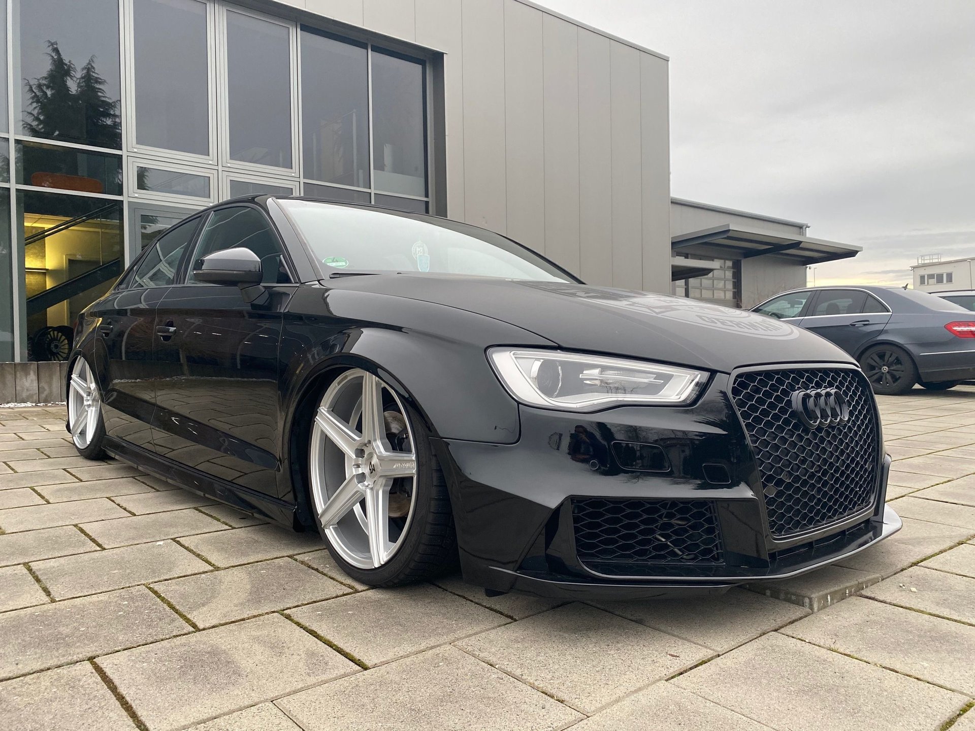 AUDI A3 Cabrio 8V - KV1 silber glänzend