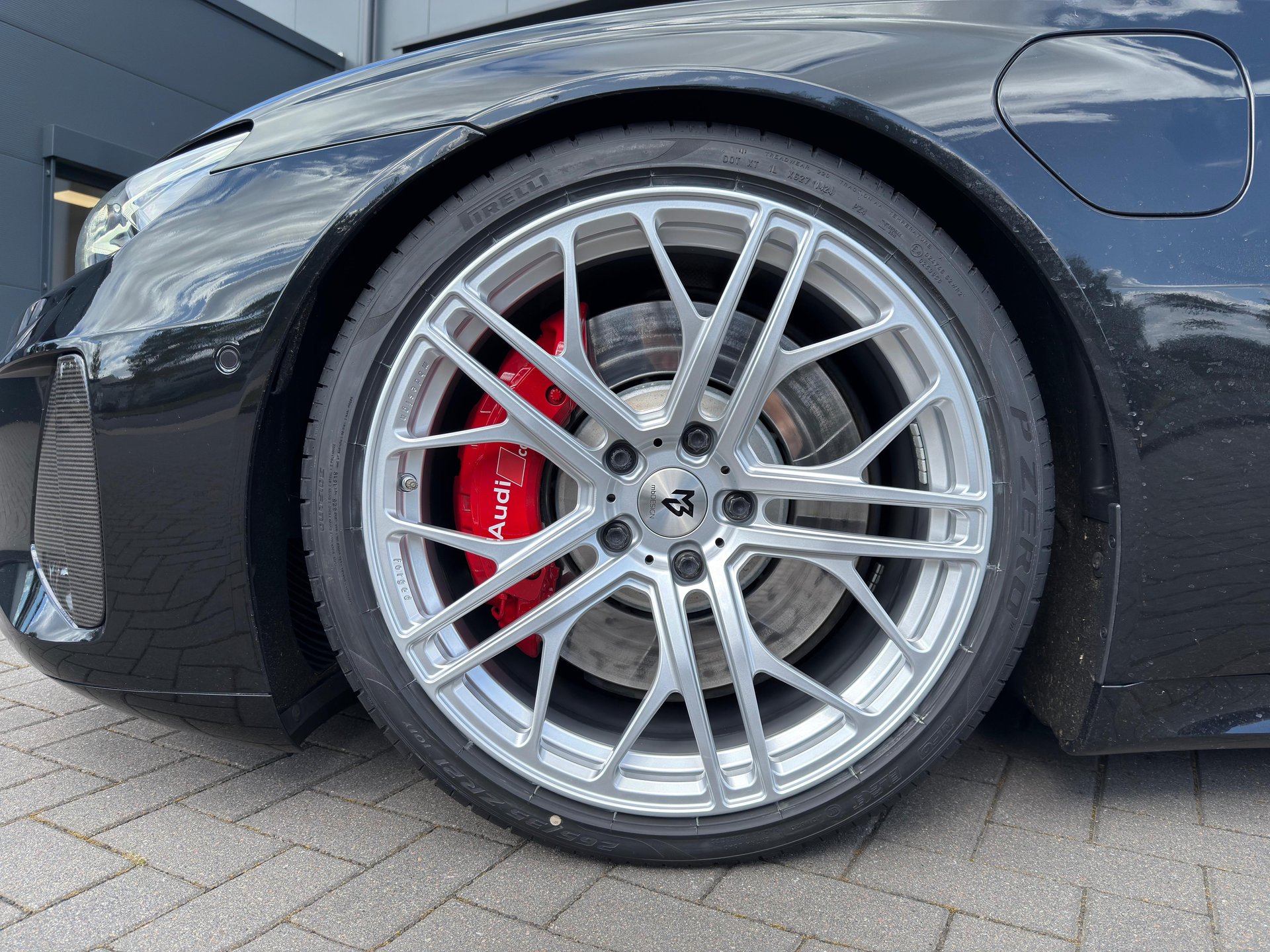 AUDI RS e-tron GT Quattro with mbDESIGN Wheels
