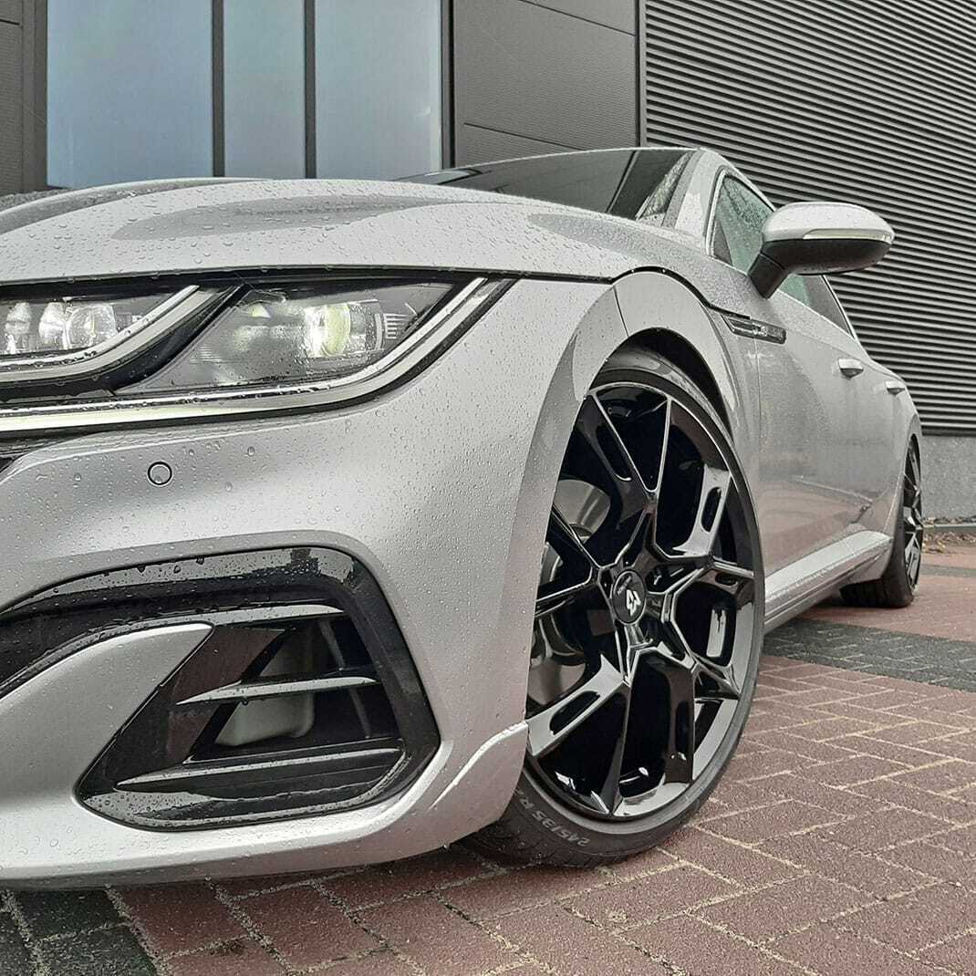 VOLKSWAGEN Arteon 3H KX1 schwarz glänzend