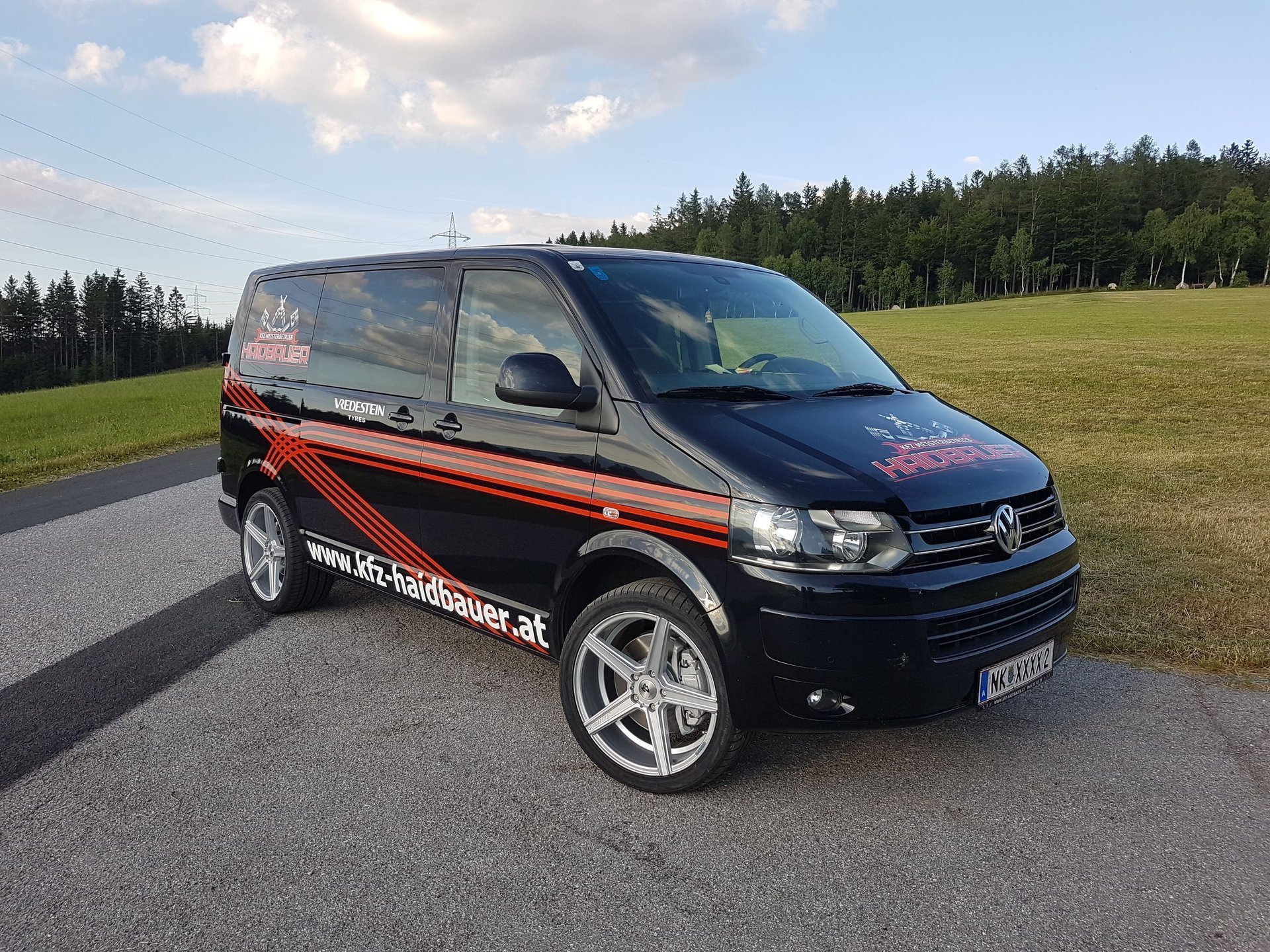 VOLKSWAGEN T5 Bus 7HM - KV1 silber glänzend