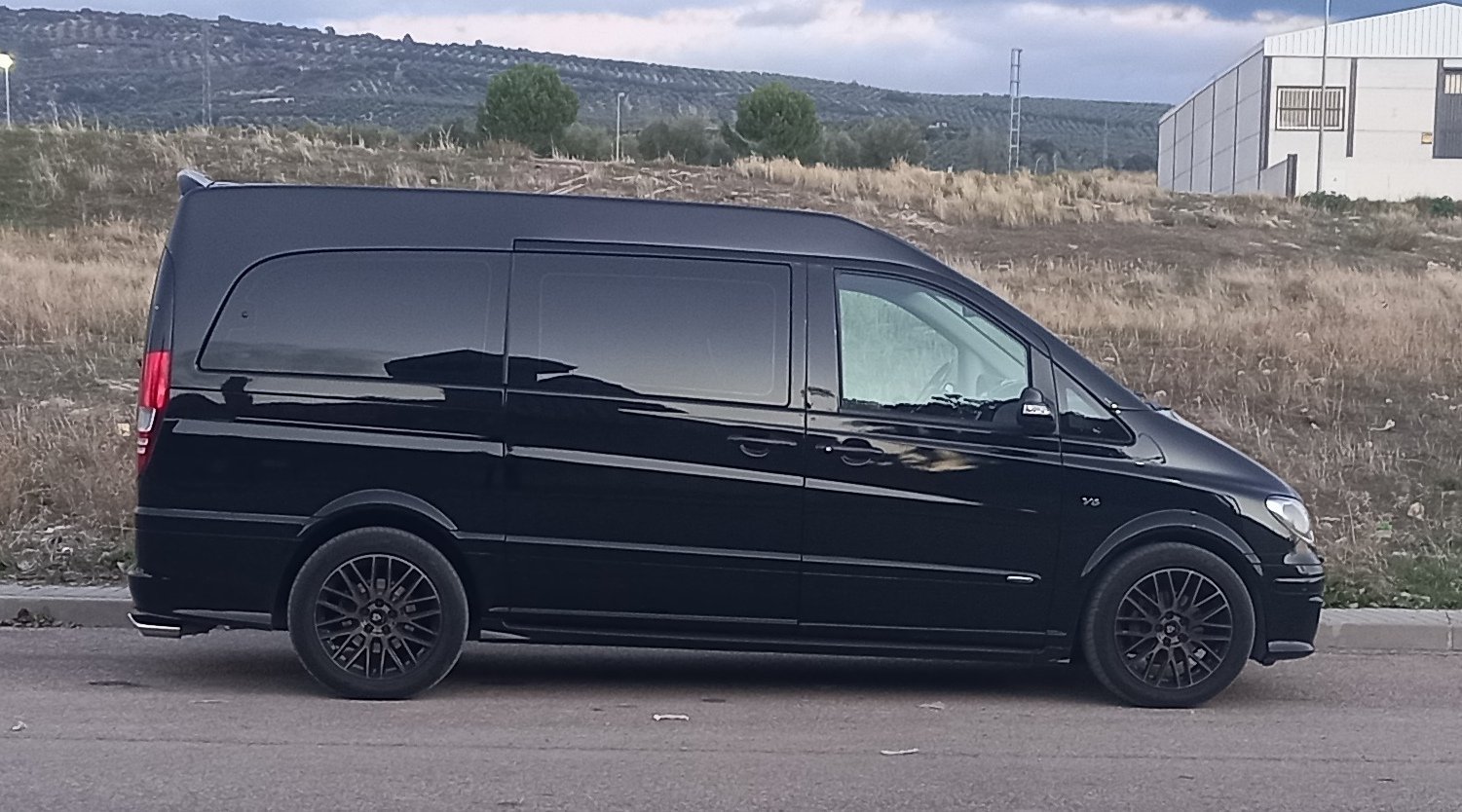 MERCEDES-BENZ V-Klasse 639/5 - KV4 schwarz smoke poliert