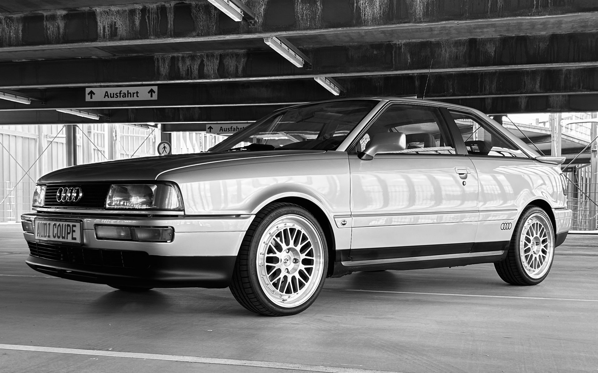 AUDI Coupe 89 with mbDESIGN 18-inch wheels – sporty & stylish