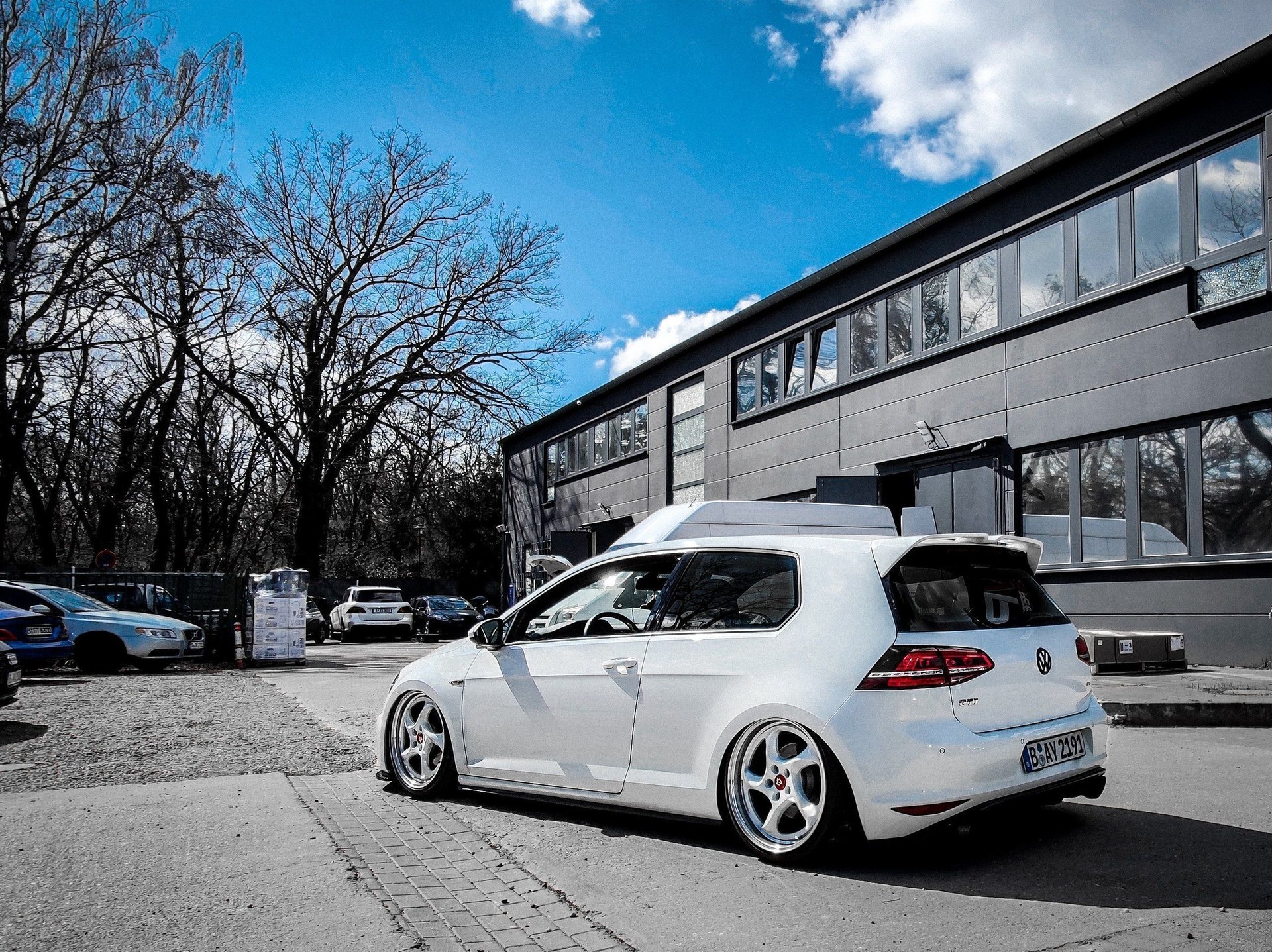 VOLKSWAGEN Golf 7 AU - TURBO grau glänzend poliert
