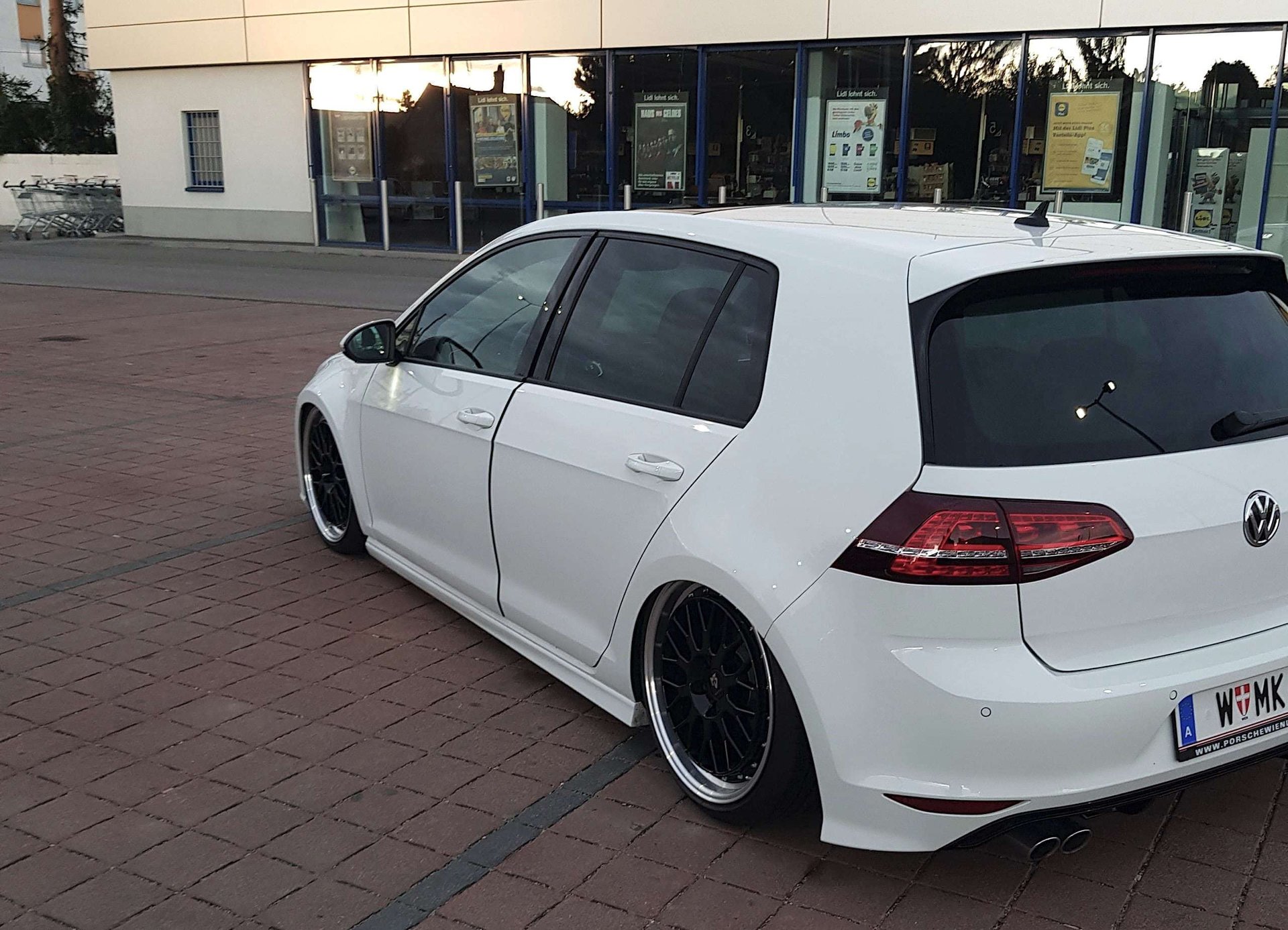 VOLKSWAGEN Golf 7 AU