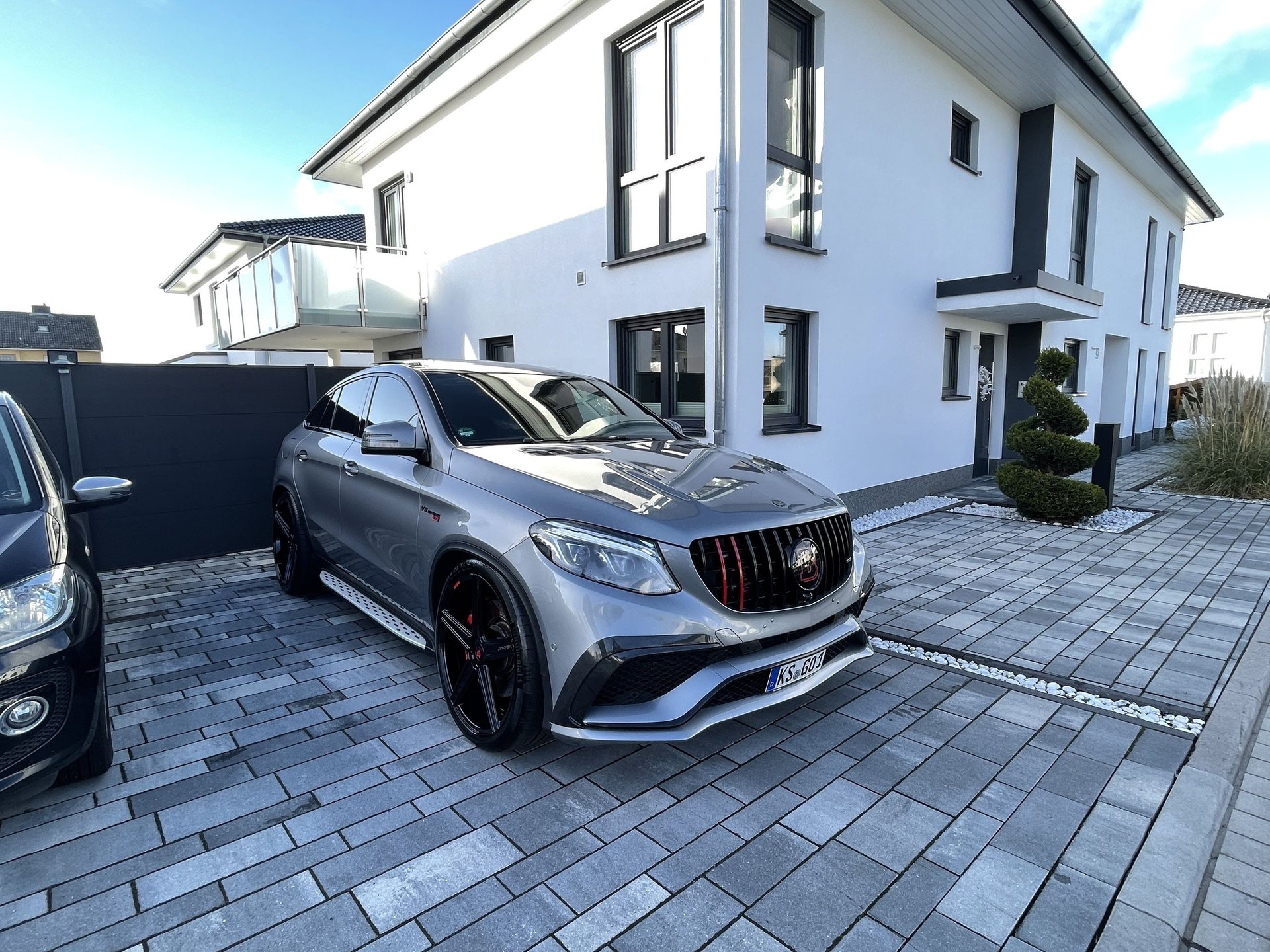 MERCEDES-BENZ GLE-Klasse SUV 166 - KV1 schwarz glänzend