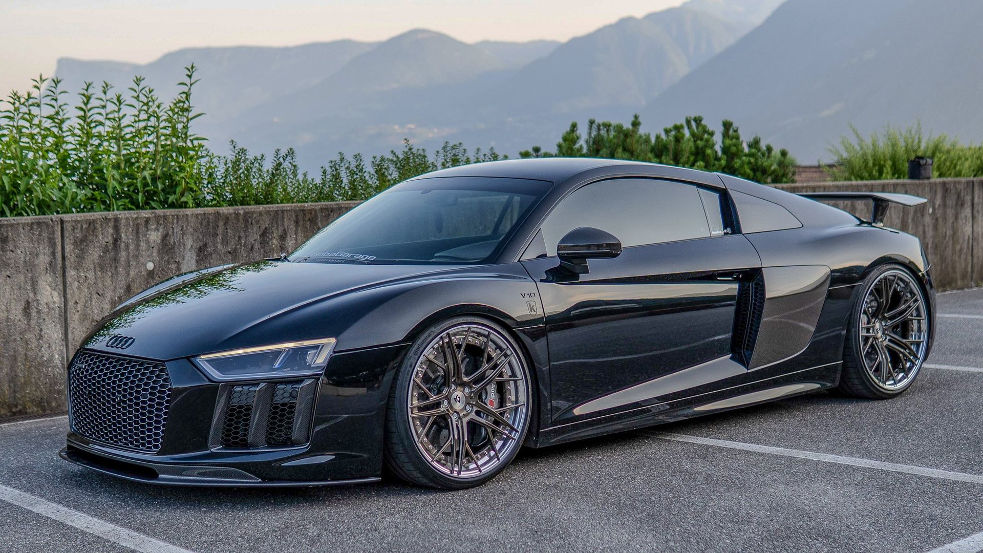 AUDI R8 V10 Plus with mbDESIGN SF1.3 – Forged Wheels 20/21 Inch