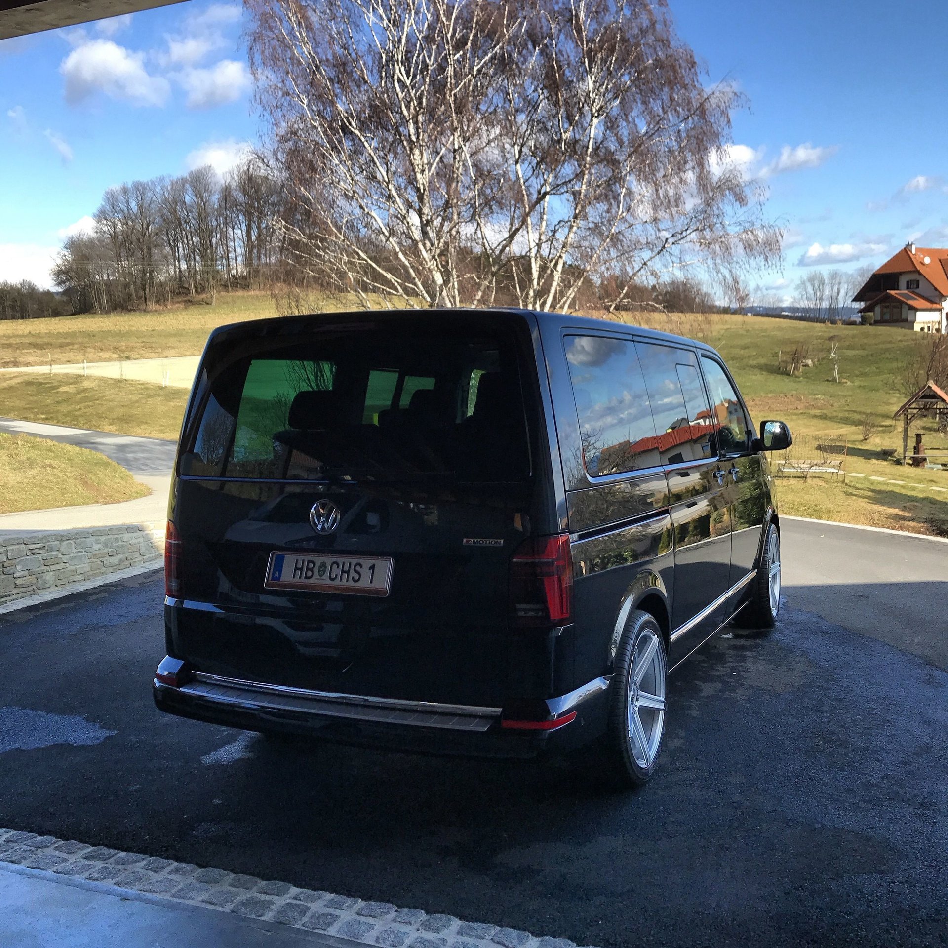 VOLKSWAGEN T6.1 Bus Multivan 7HC KV1 silber glänzend