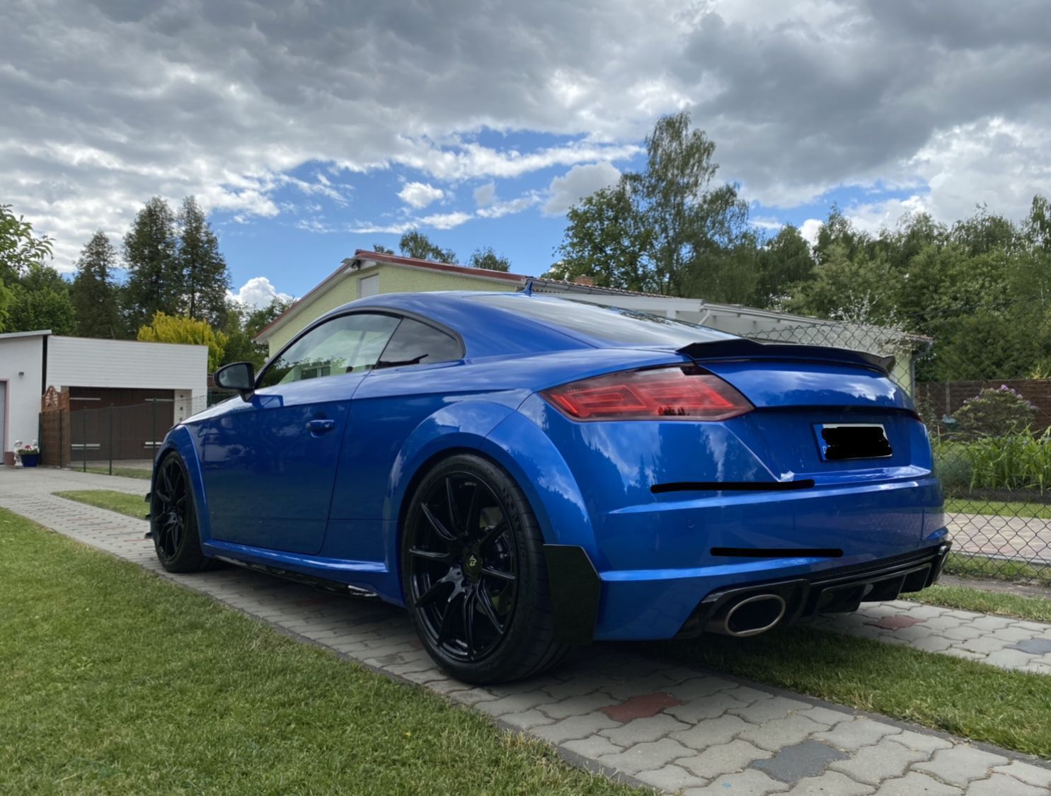 AUDI TT RS Coupe 8J MF1 schwarz glänzend