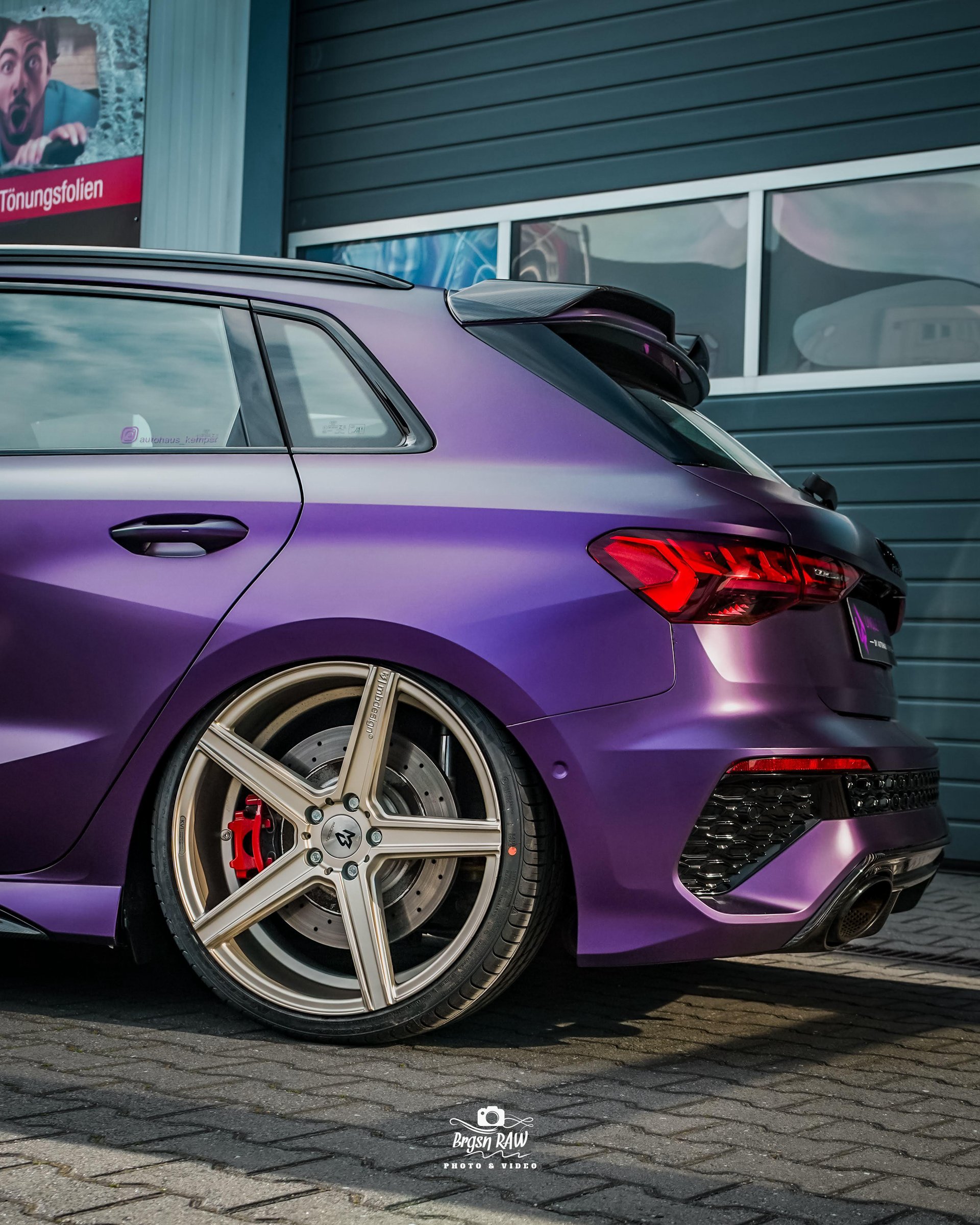AUDI RS3 Sportback GY with 20-inch mbDESIGN alloy wheels