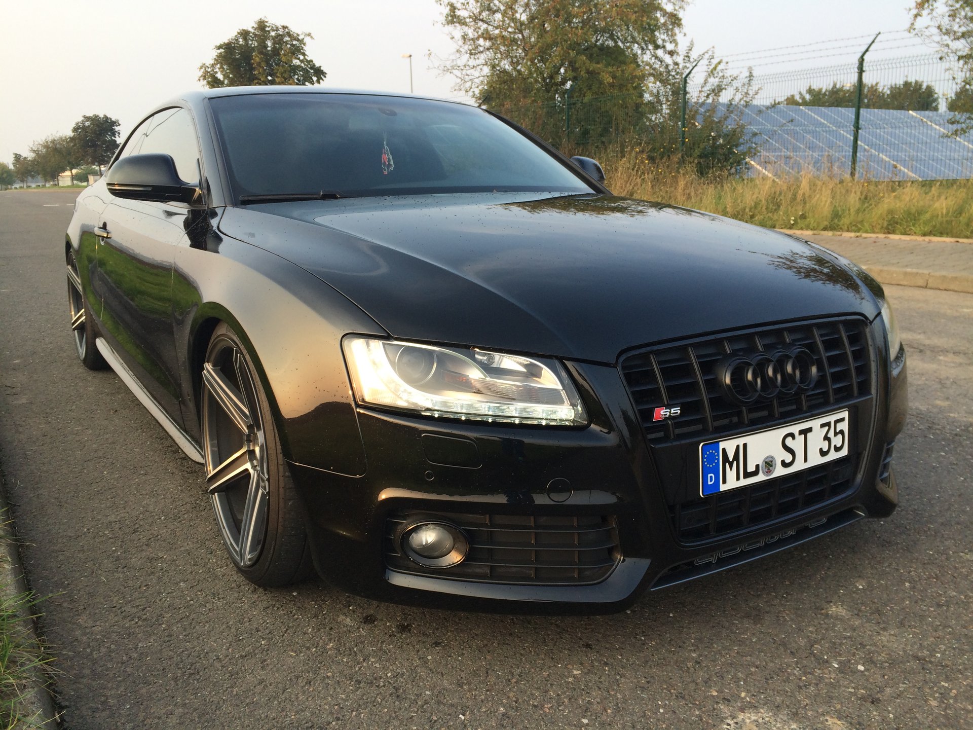 AUDI A5 Coupe B8 - KV1 grau glänzend poliert