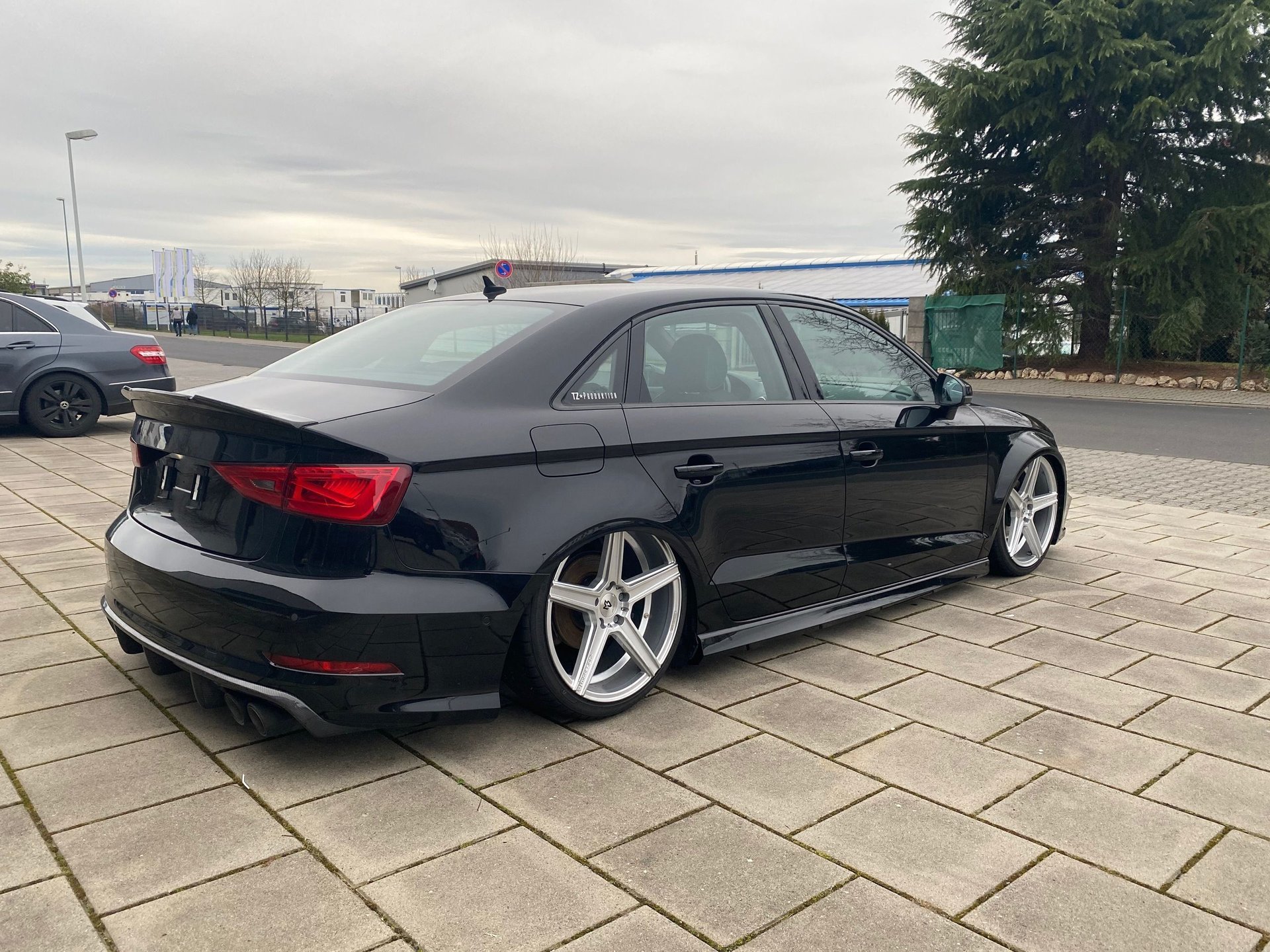 AUDI A3 Cabrio 8V KV1 silber glänzend