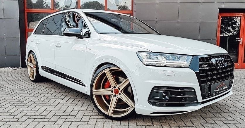 AUDI Q7 4L 