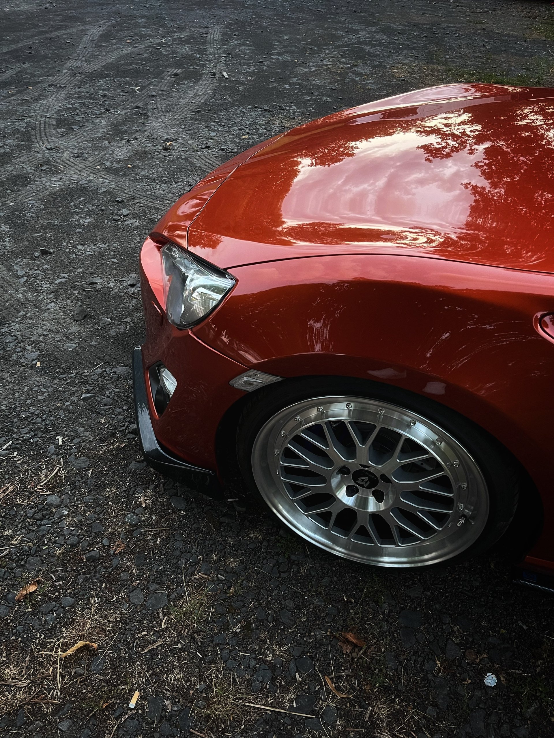 TOYOTA GT86 with mbDESIGN 19-inch alloy wheels & coilover kit