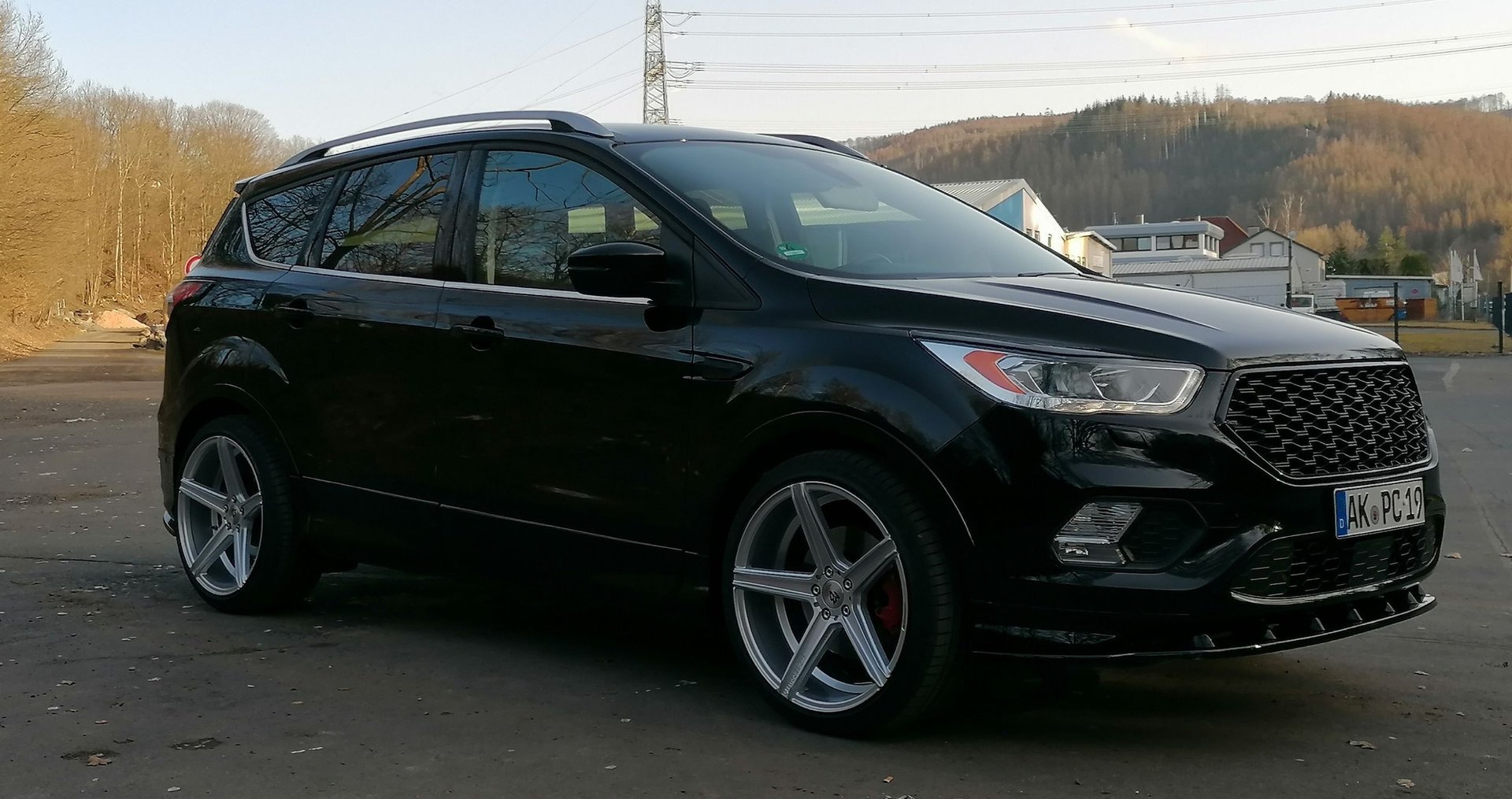 FORD Kuga DM2 KV1 silber glänzend
