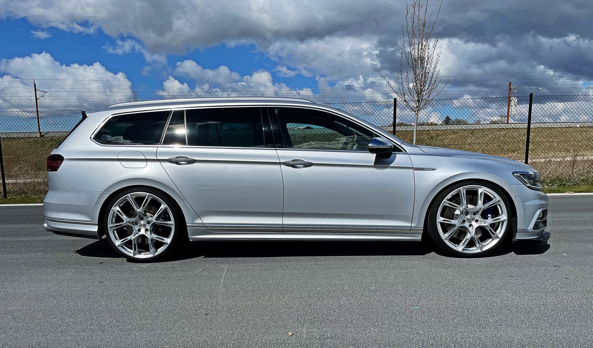 VOLKSWAGEN Passat 3C - KX1 silber glänzend