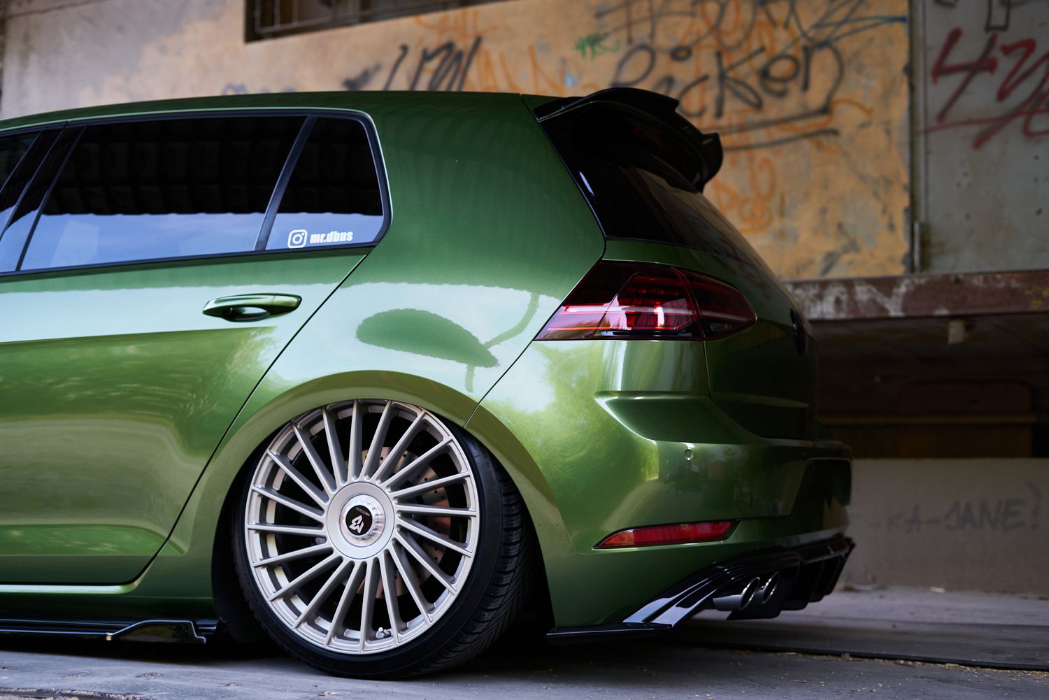 VOLKSWAGEN Golf 7 R AU - VR3 champagner matt