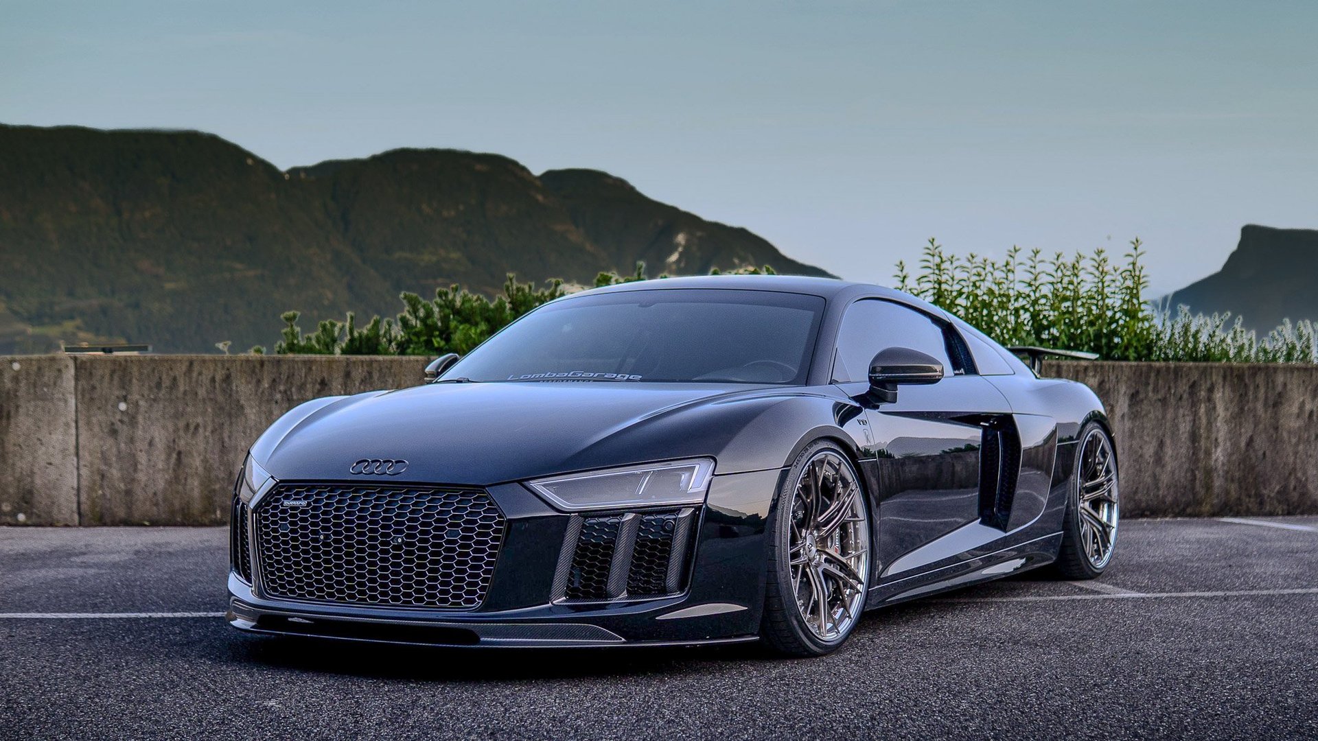 AUDI R8 V10 Plus with mbDESIGN SF1.3 – Forged Wheels 20/21 Inch