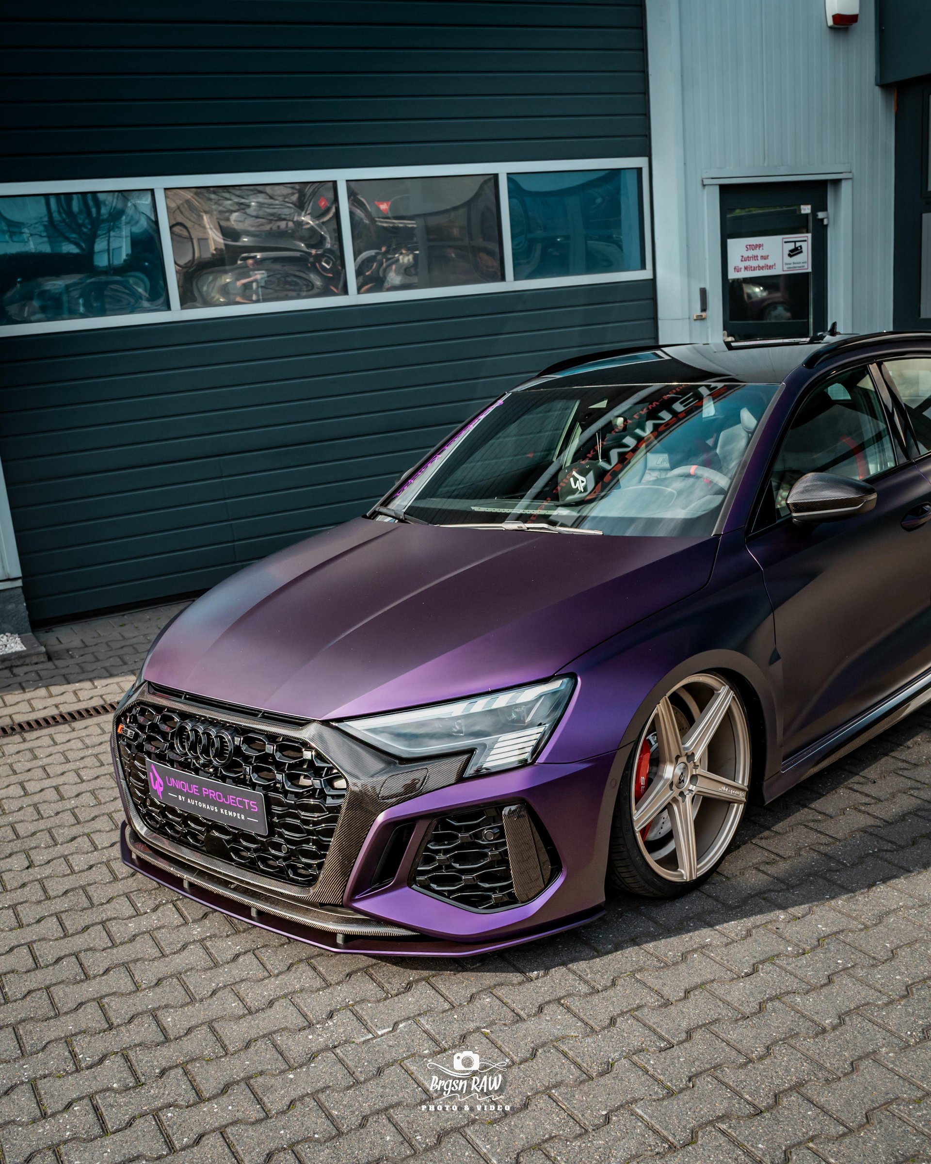 AUDI RS3 Sportback GY with 20-inch mbDESIGN alloy wheels