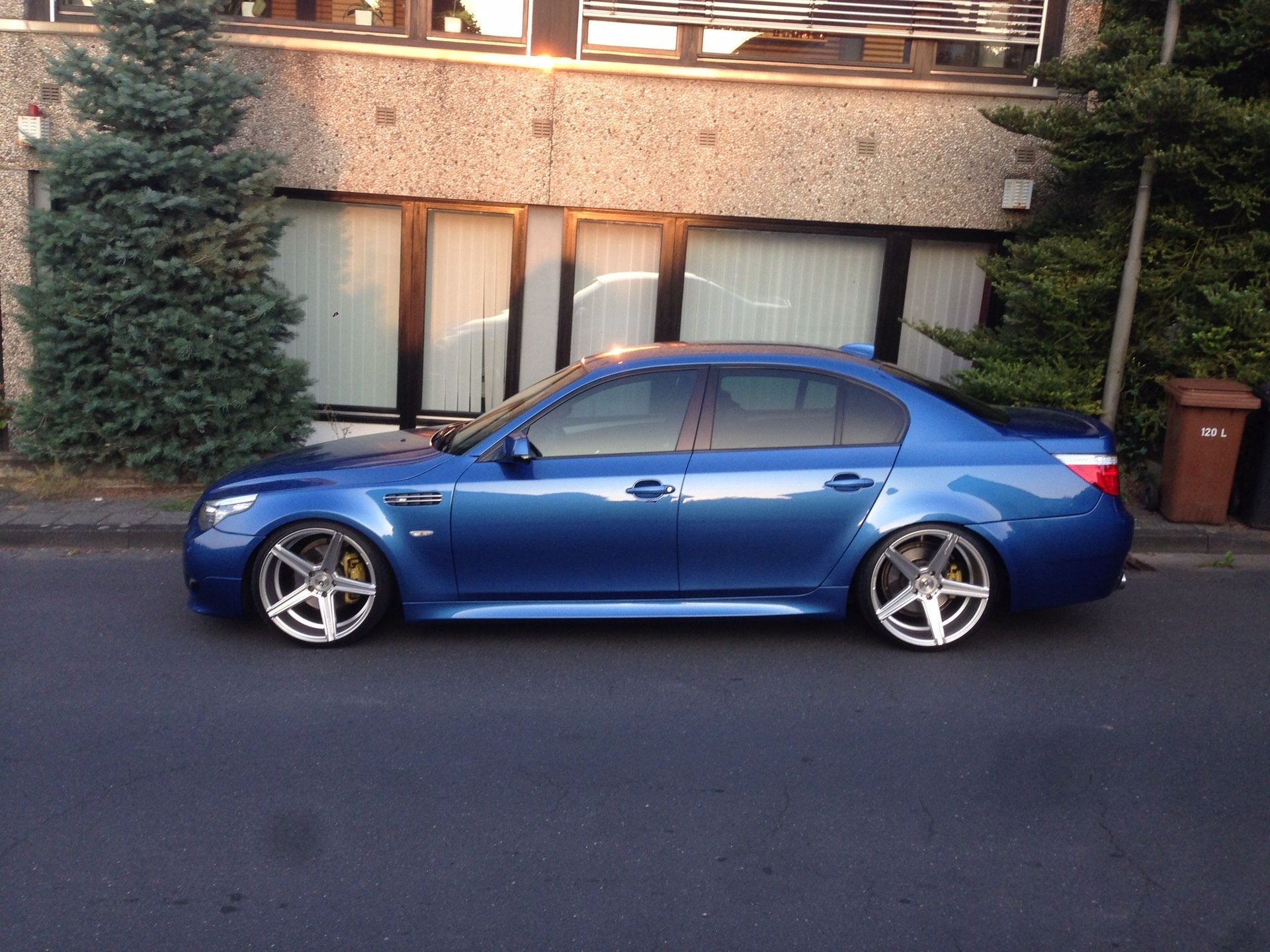 BMW 5er 560L - KV1 silber glänzend