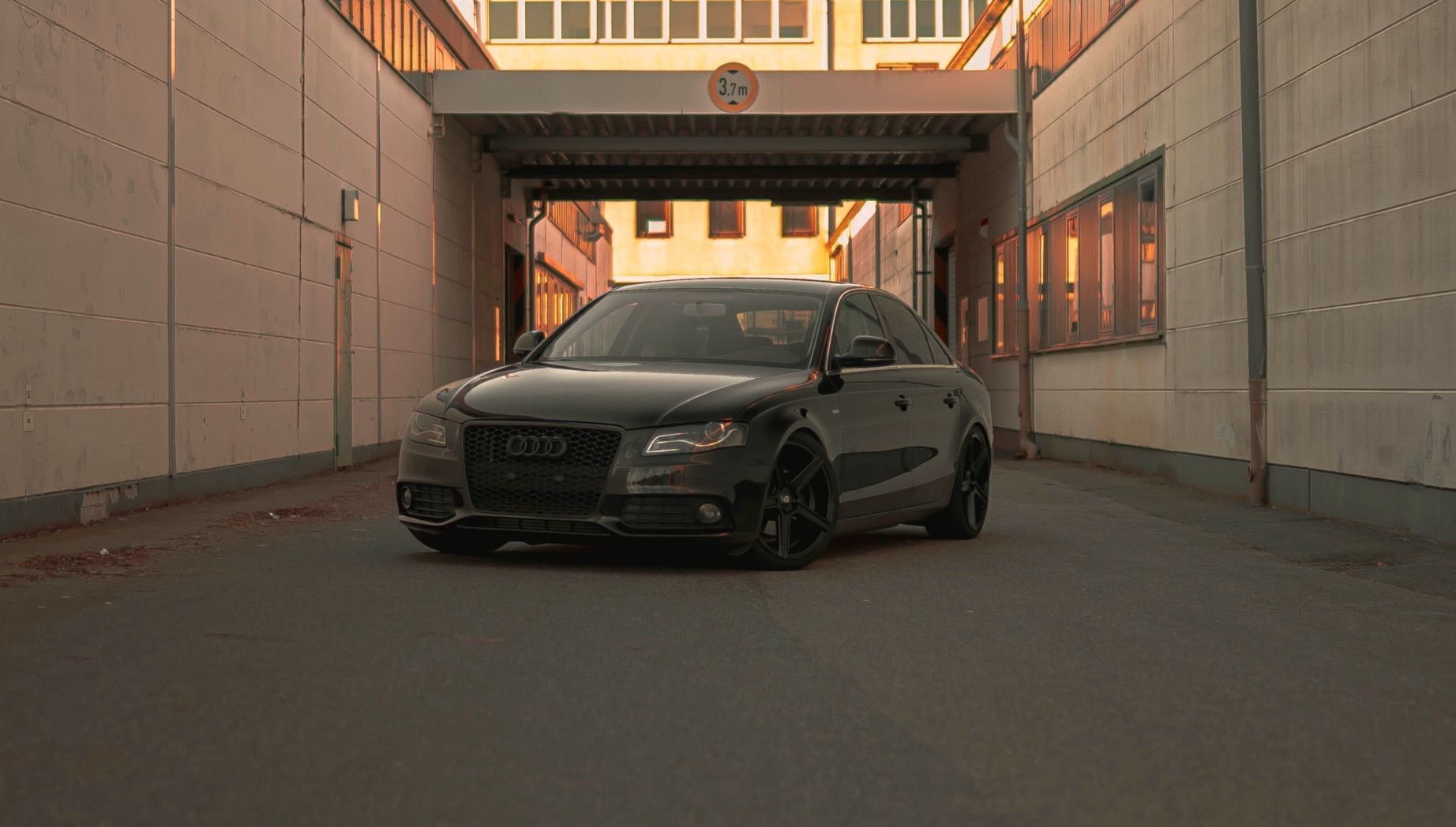 AUDI A4 B8 - KV1 schwarz seidenmatt