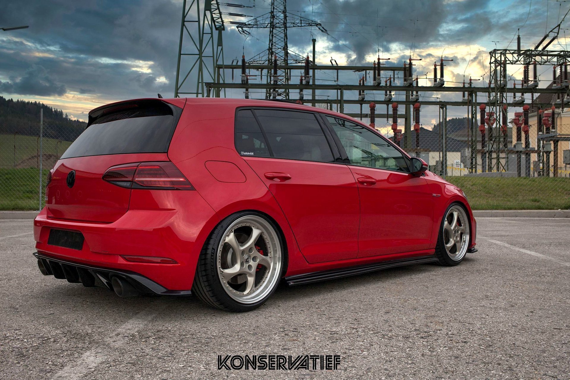 VOLKSWAGEN Golf 7 AU - TURBO champagner glänzend poliert