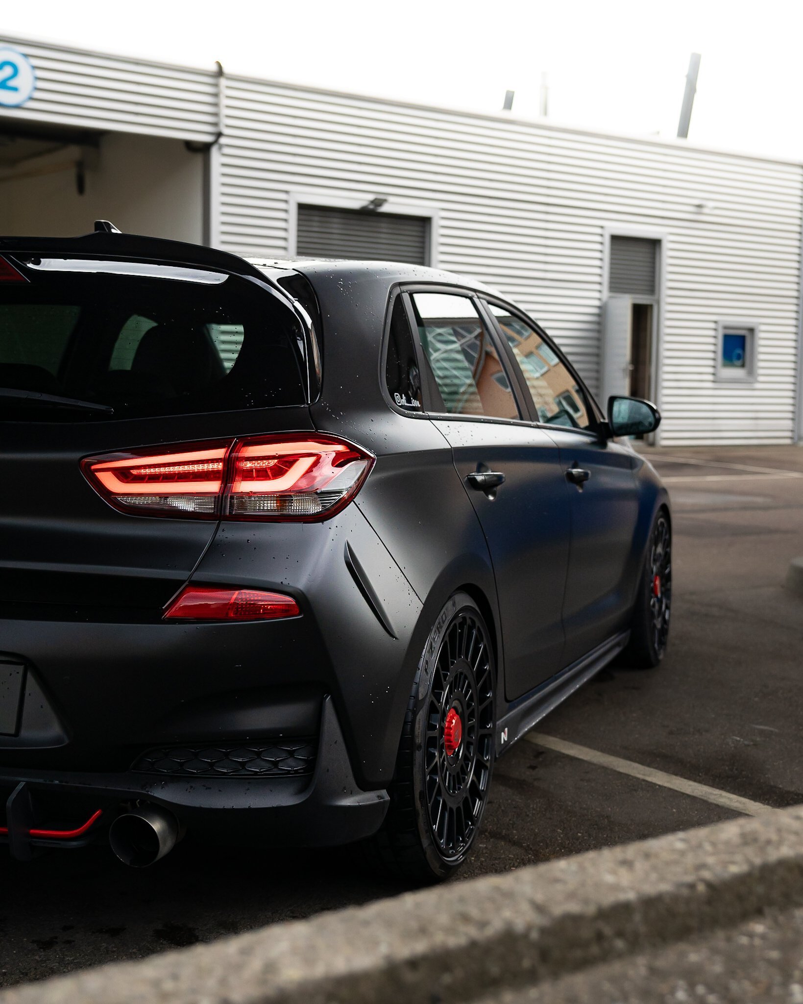 HYUNDAI i30 N PDE - MSP schwarz glänzend
