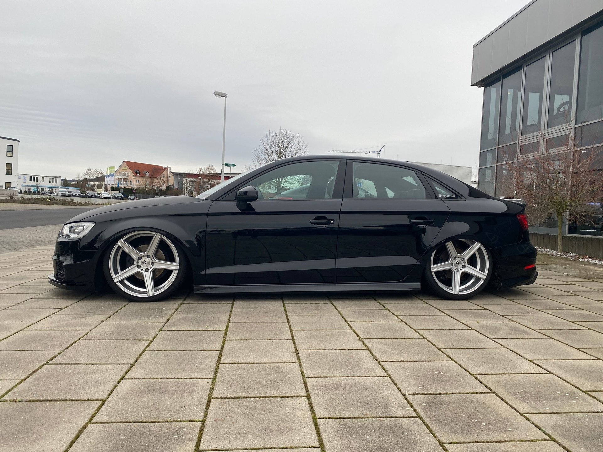 AUDI A3 Cabrio 8V KV1 silber glänzend