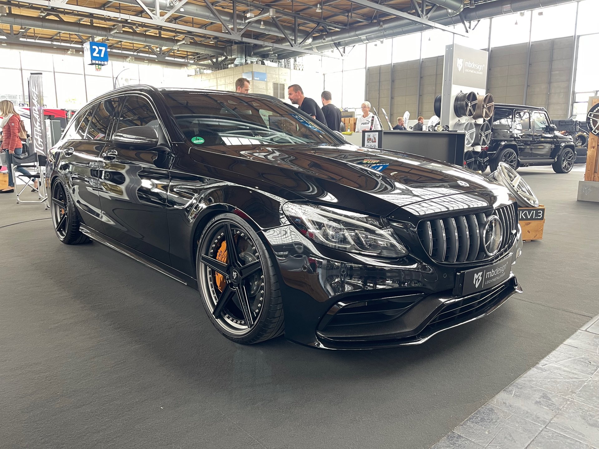 MERCEDES-BENZ C-Class T-Model AMG with mbDESIGN 20 inch wheels
