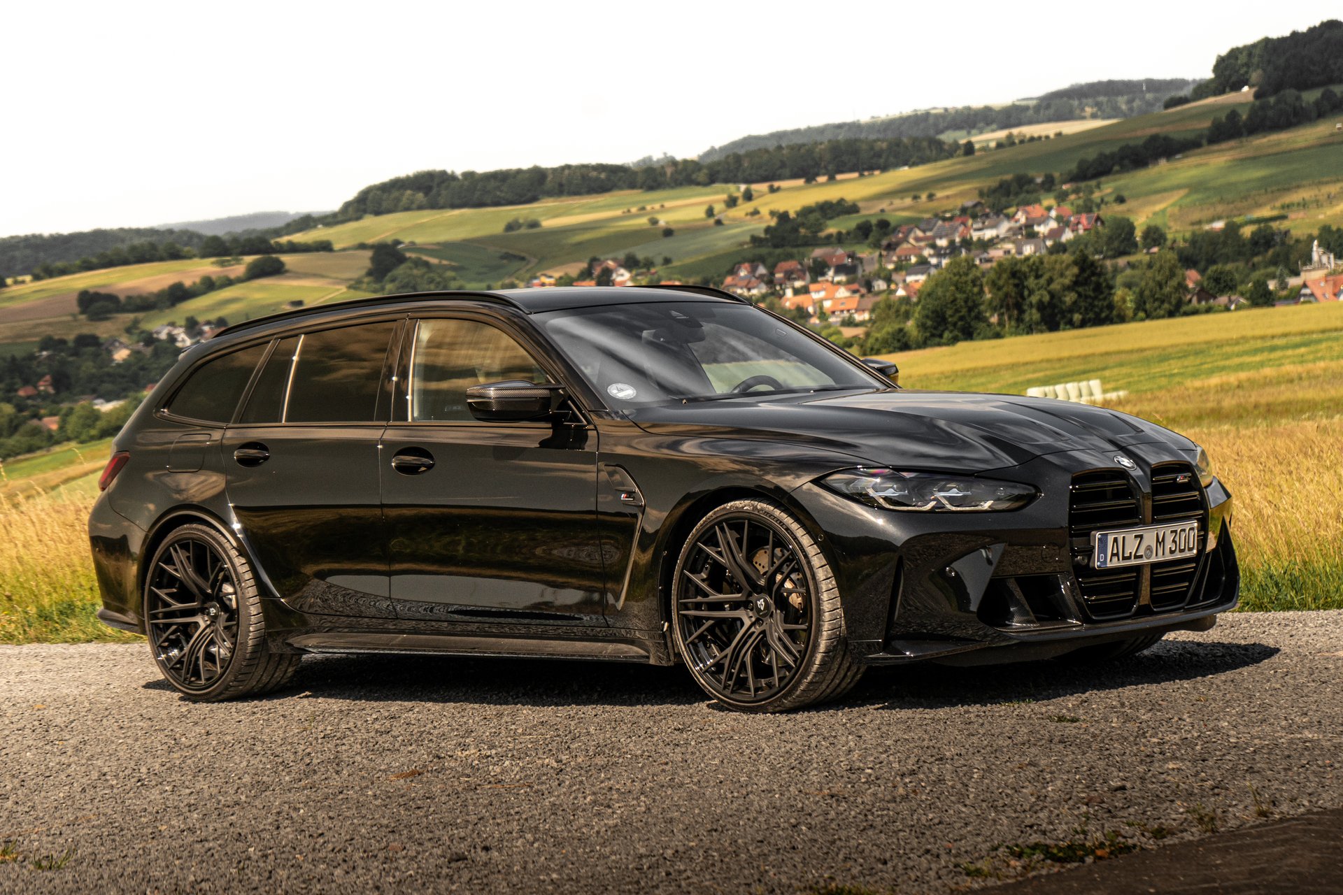 BMW M3 Touring with Forged Wheels - Performance & Style