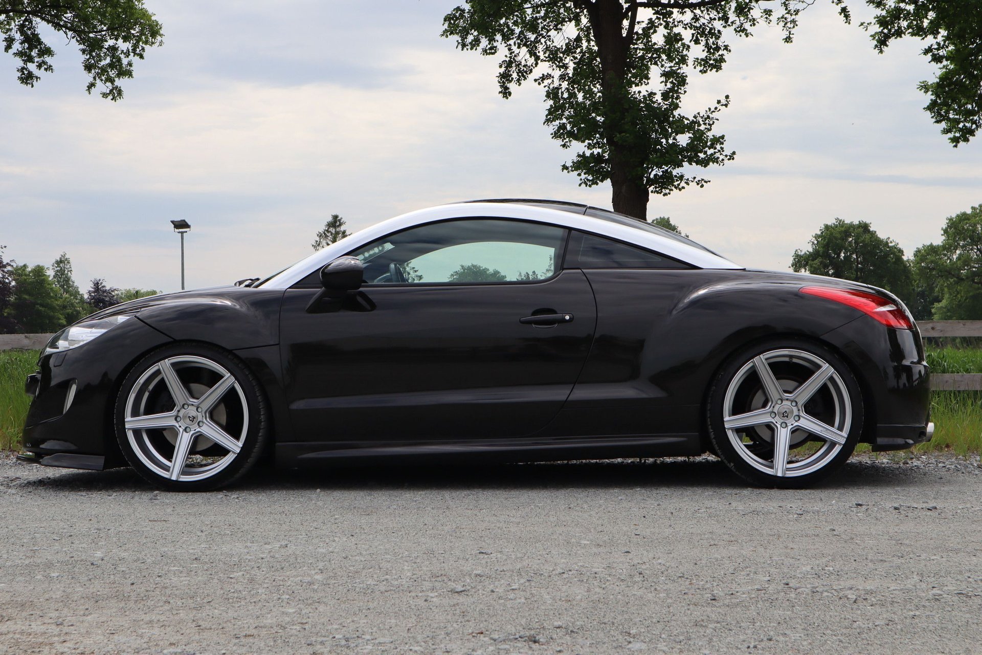 PEUGEOT RCZ 4J KV1 silber glänzend