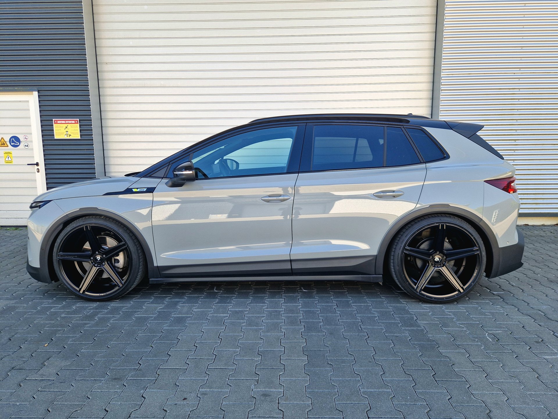 SKODA Elroq NY RS KV1 schwarz seidenmatt