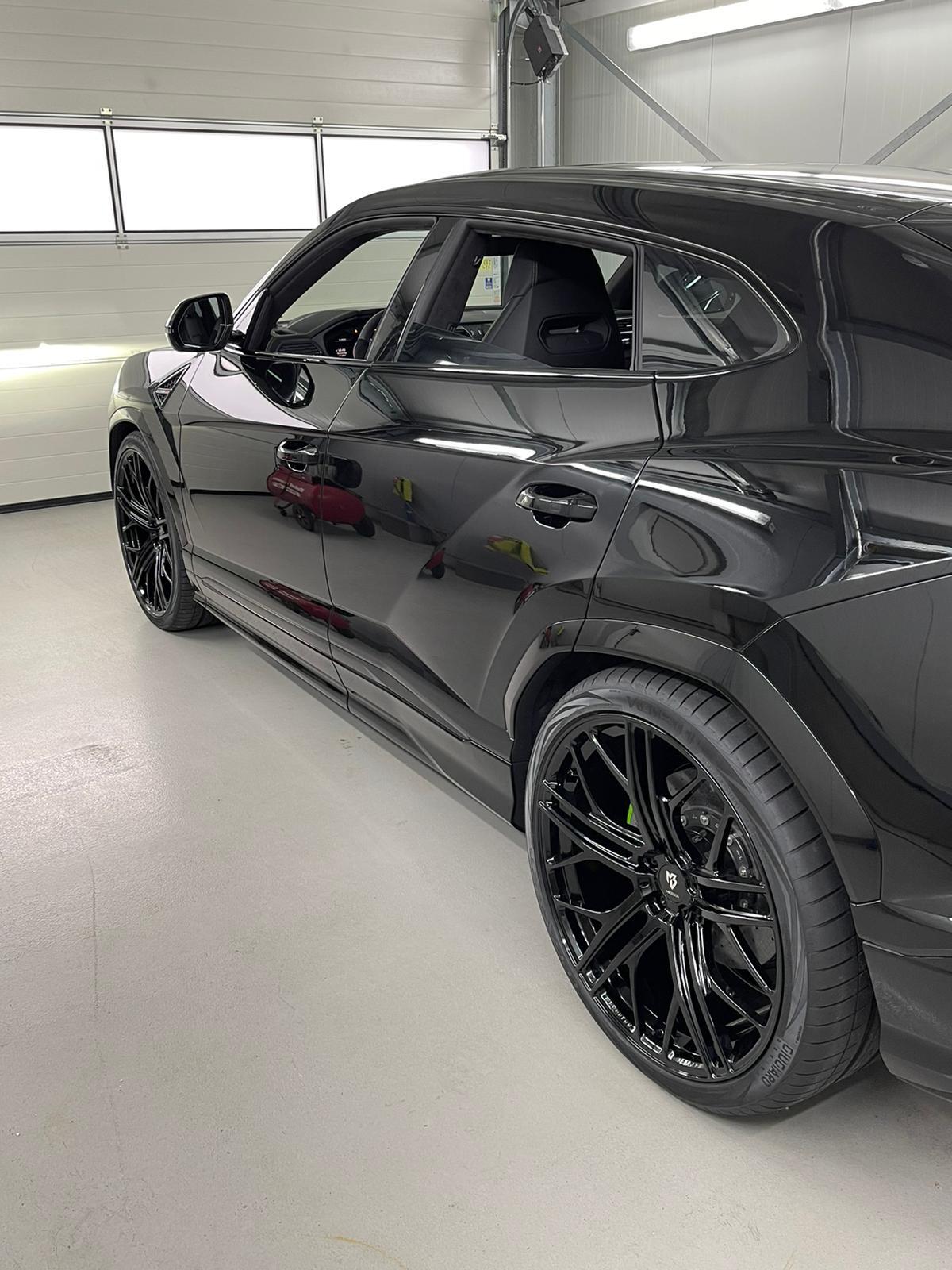 mbDESIGN 24-inch wheels for Lamborghini Urus 4.0 V8