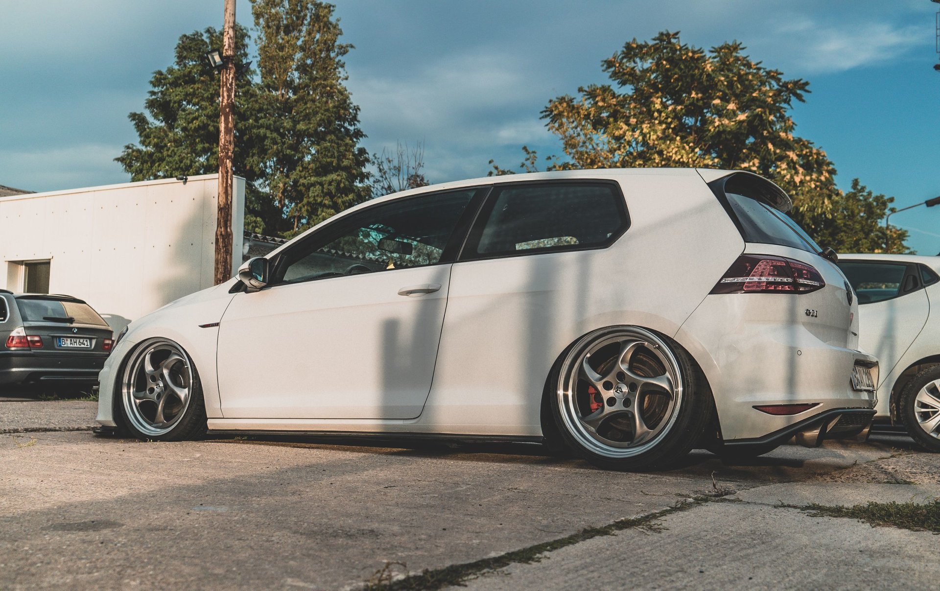 VOLKSWAGEN Golf 7 AU - TURBO grau glänzend poliert