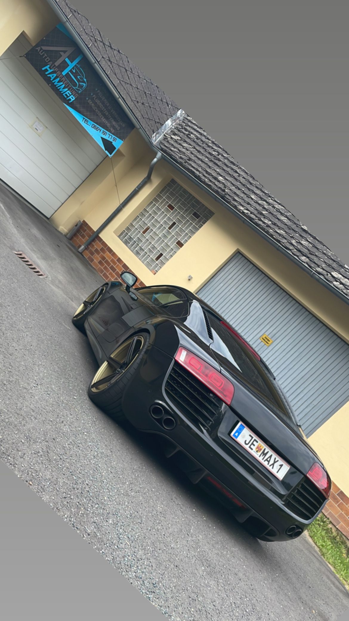 AUDI R8 Coupe with mbDESIGN 20 inch wheels in special finish