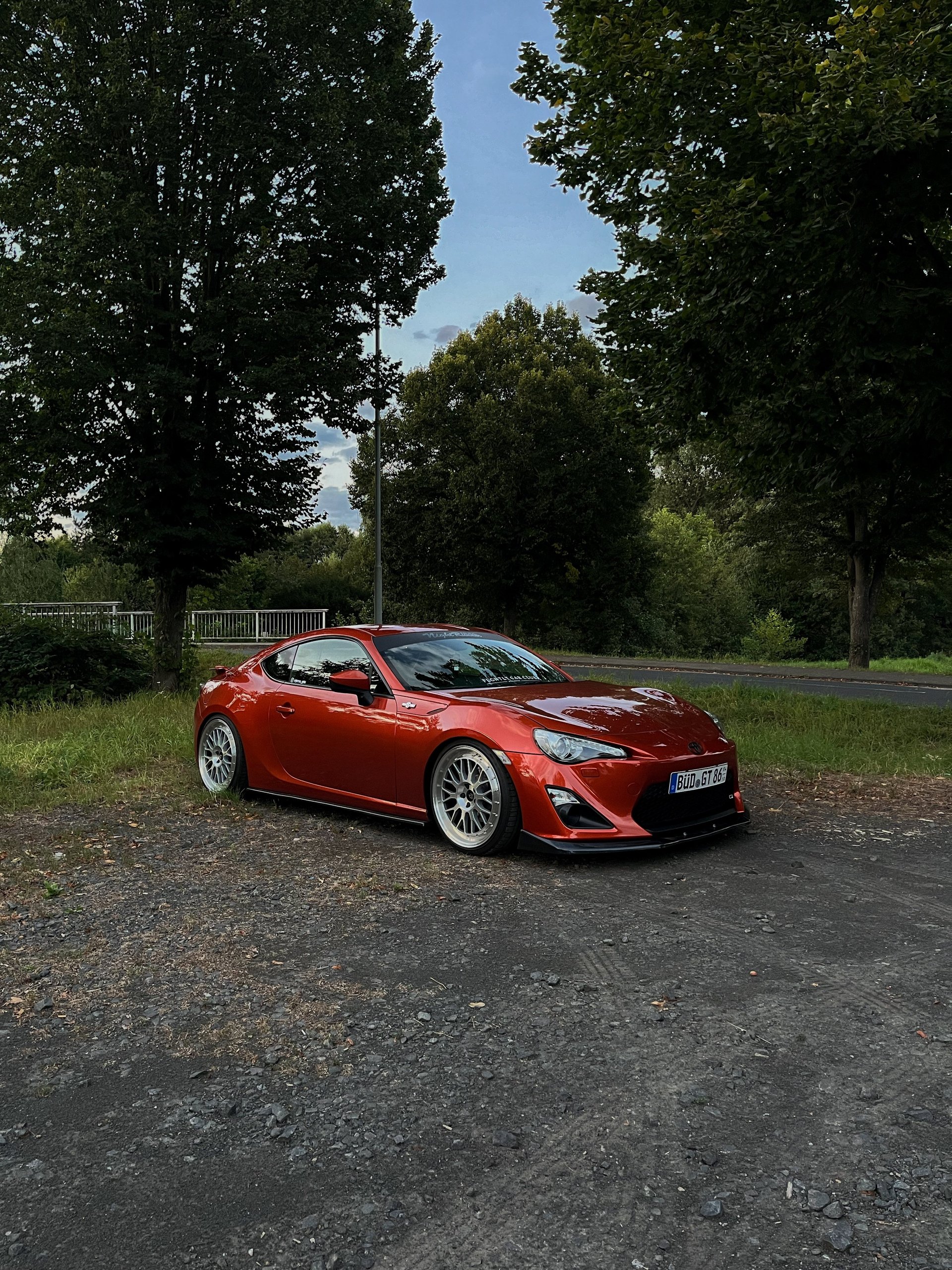 TOYOTA GT86 GC/GF - LV1 silber glänzend voll poliert