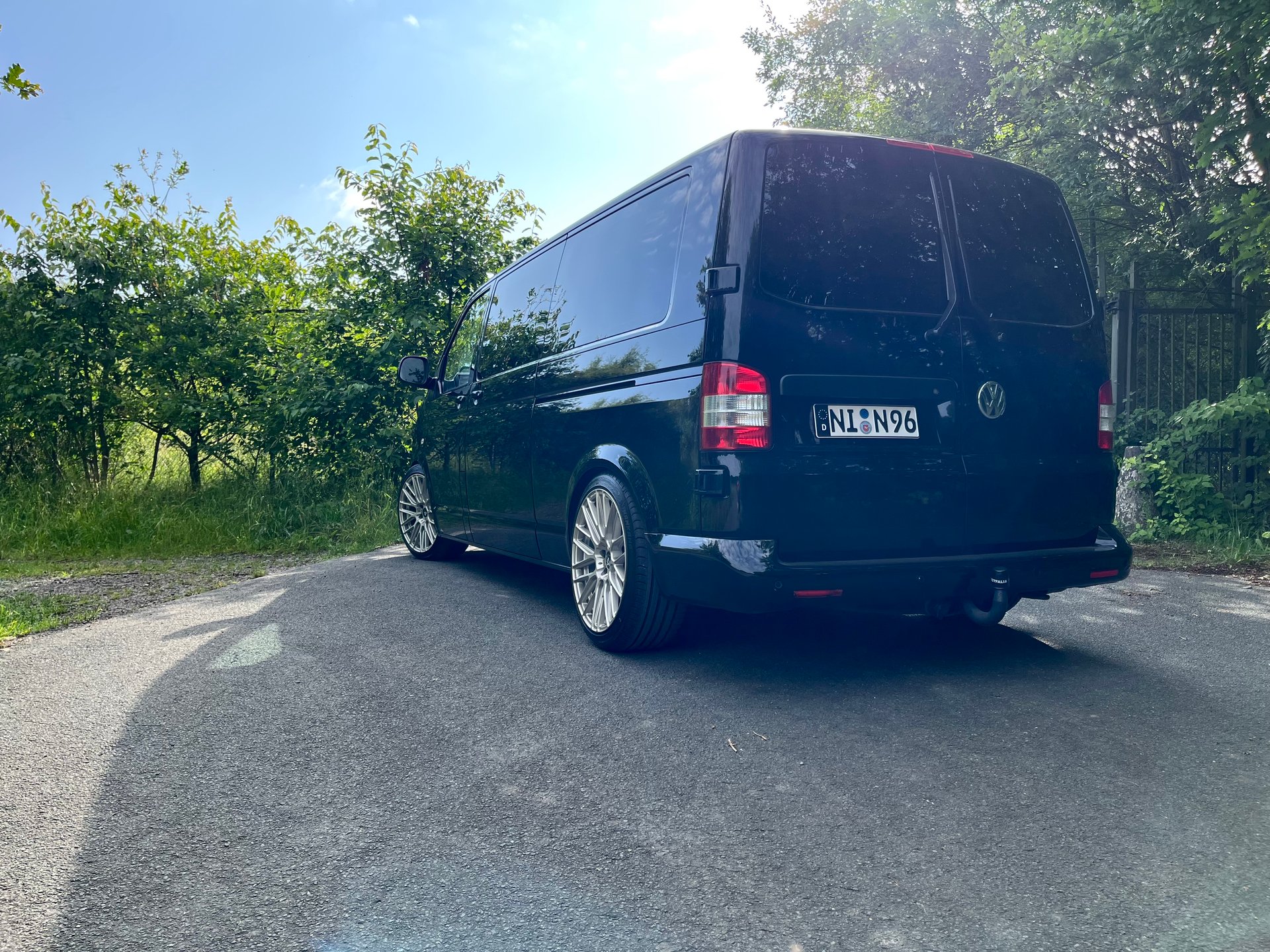 VOLKSWAGEN T5 Bus with Champagne Matte Paint and Special Equipment