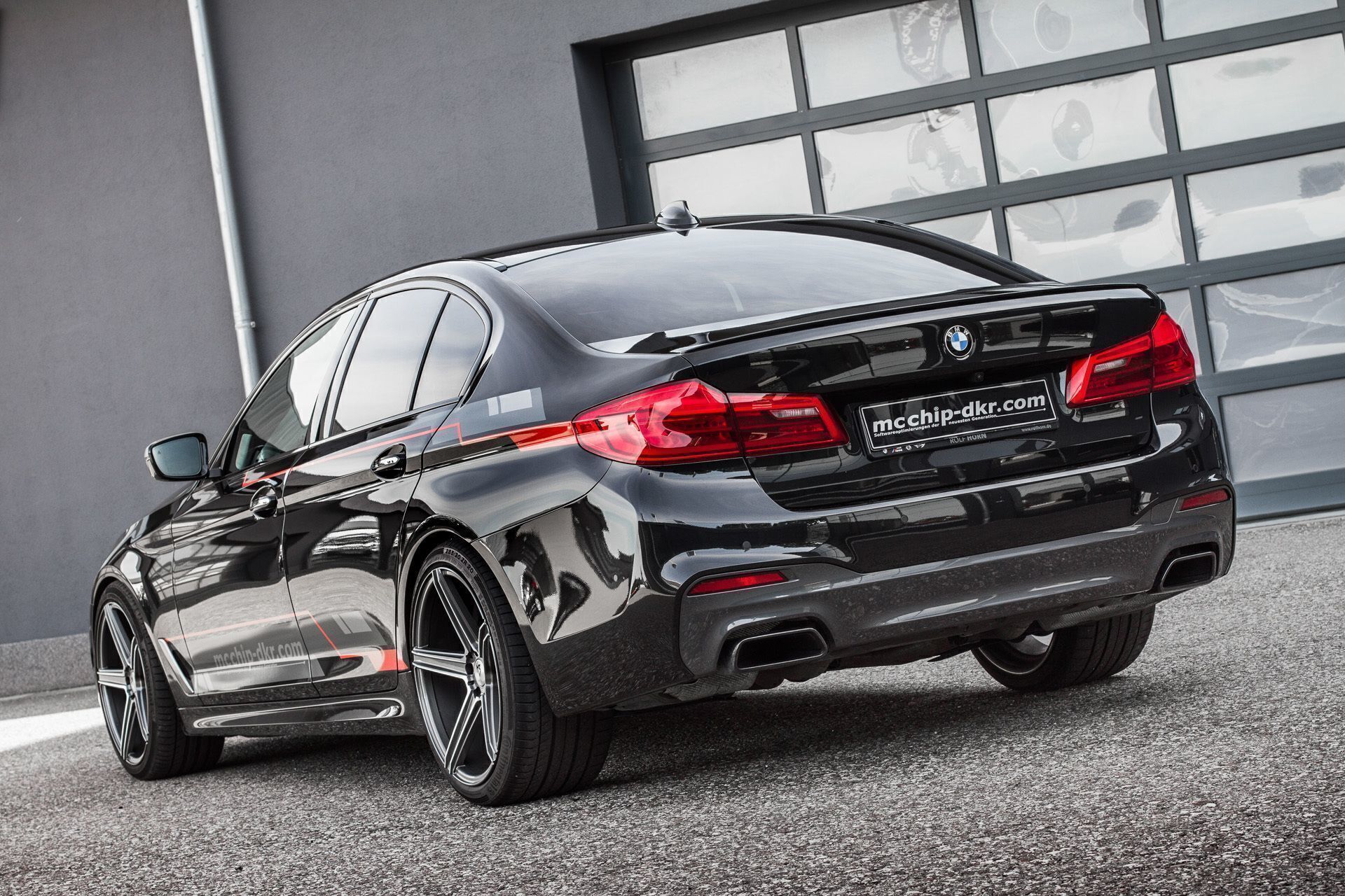 BMW 5er G5L KV1 grau glänzend poliert