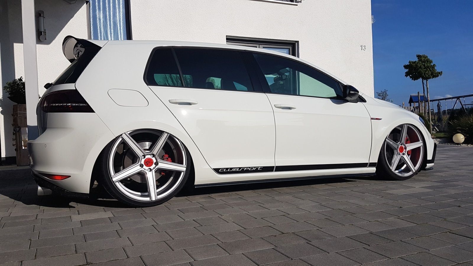 VOLKSWAGEN Golf 7 AU KV1 silber glänzend