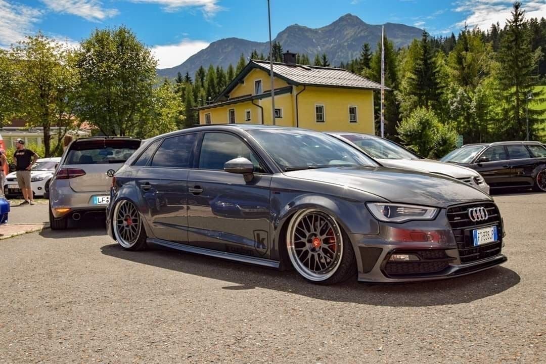 AUDI A3 8V - LV1 grau glänzend poliert