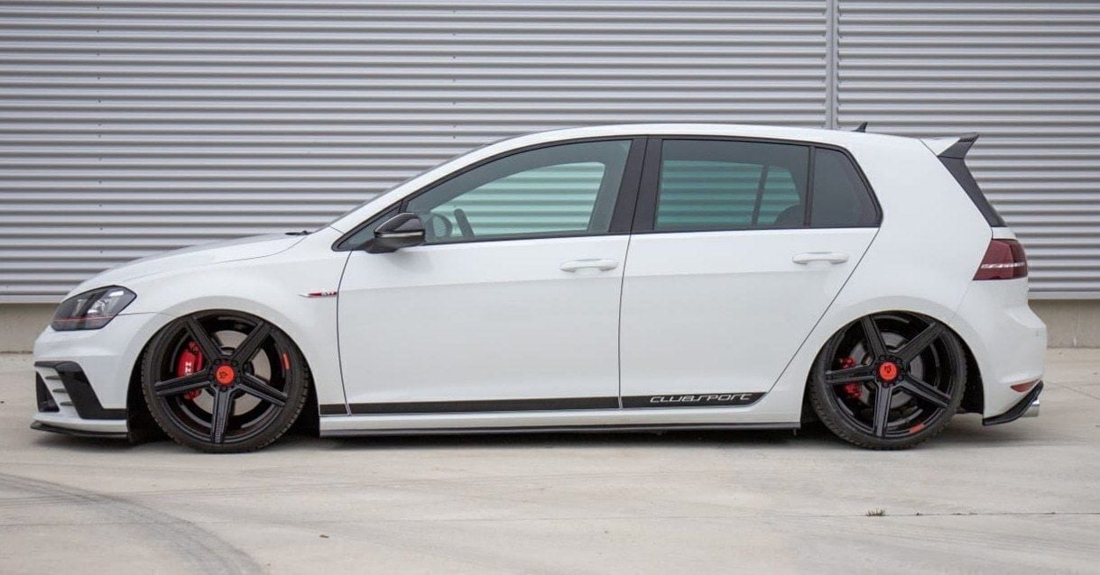 VOLKSWAGEN Golf 7 AU - KV1 schwarz glänzend