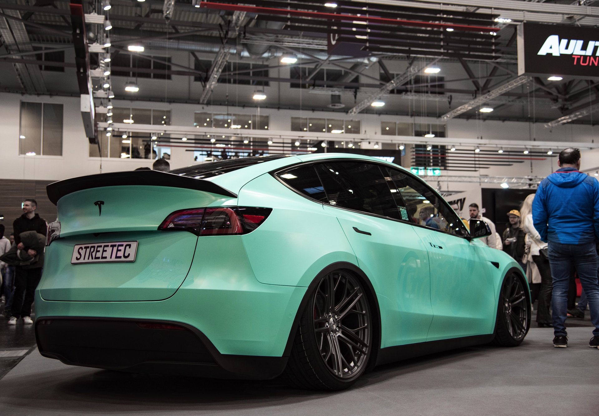 TESLA Model Y 003 - SF1 rauchsilber matt