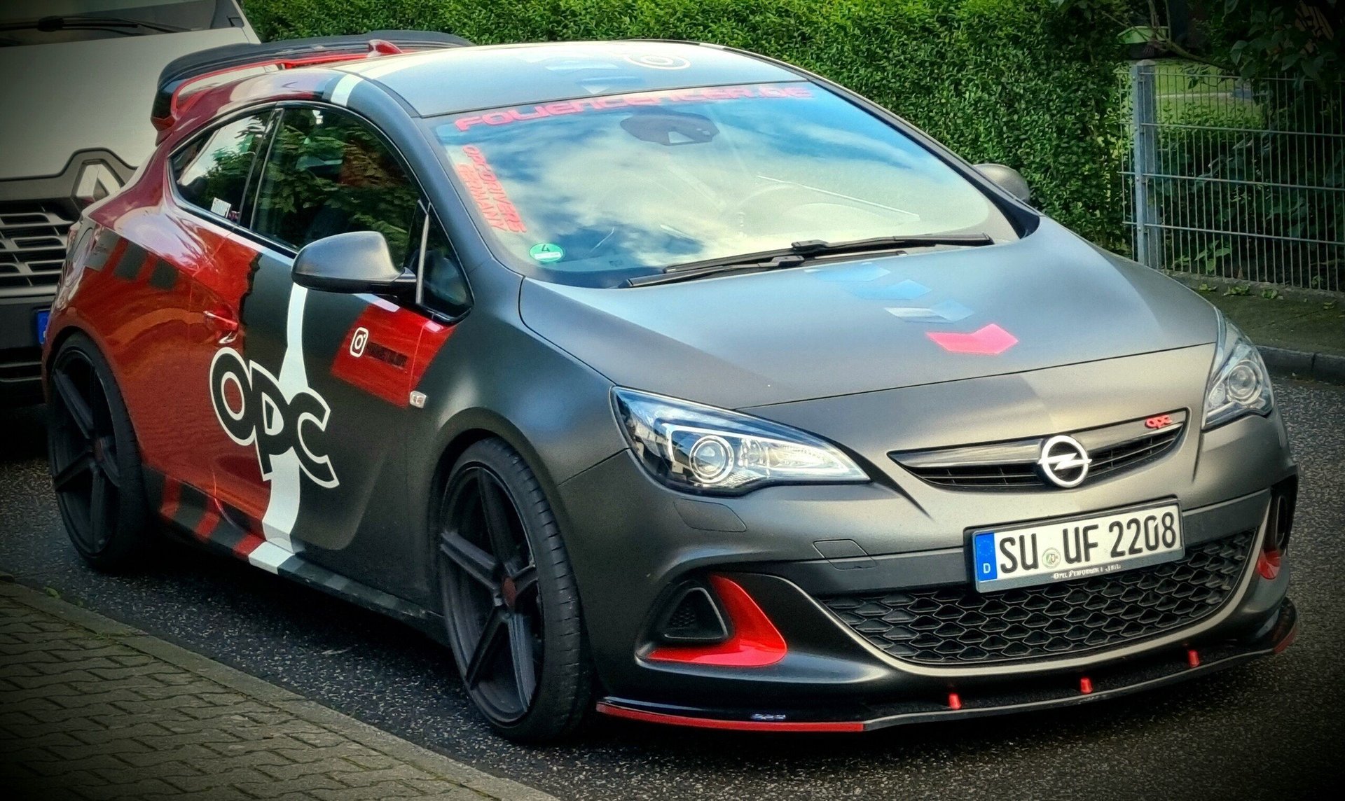 OPEL Astra GTC P-J/SW KV1 S schwarz stumpfmatt