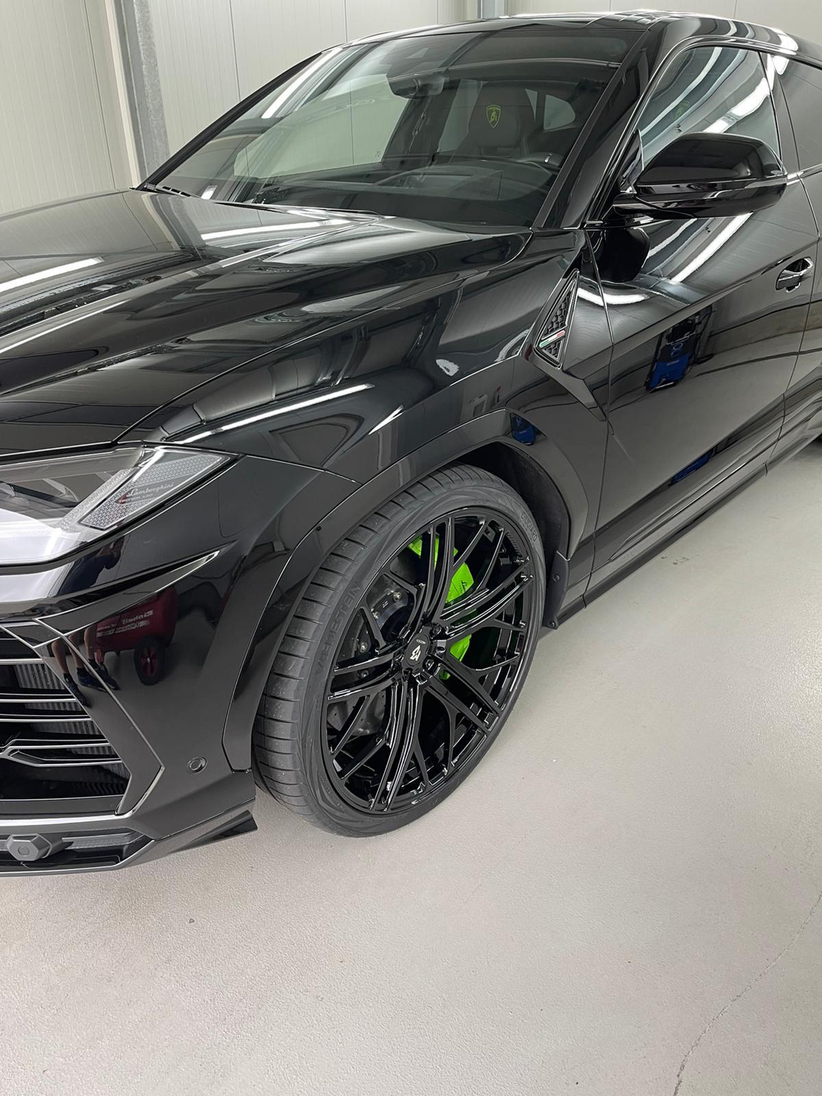 mbDESIGN 24-inch wheels for Lamborghini Urus 4.0 V8
