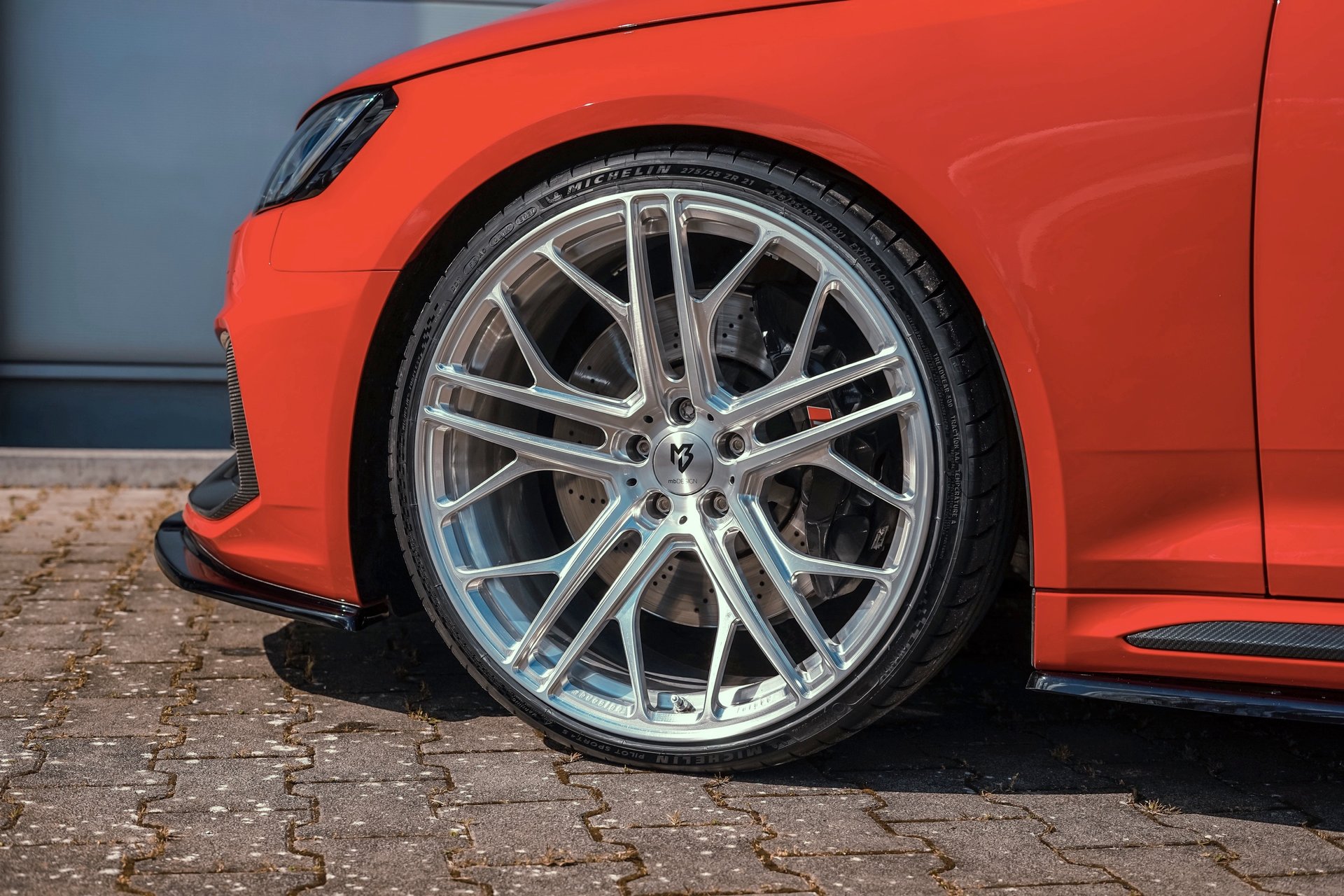 Audi RS4 Avant with 10.0x21 Wheels - Perfect Combination