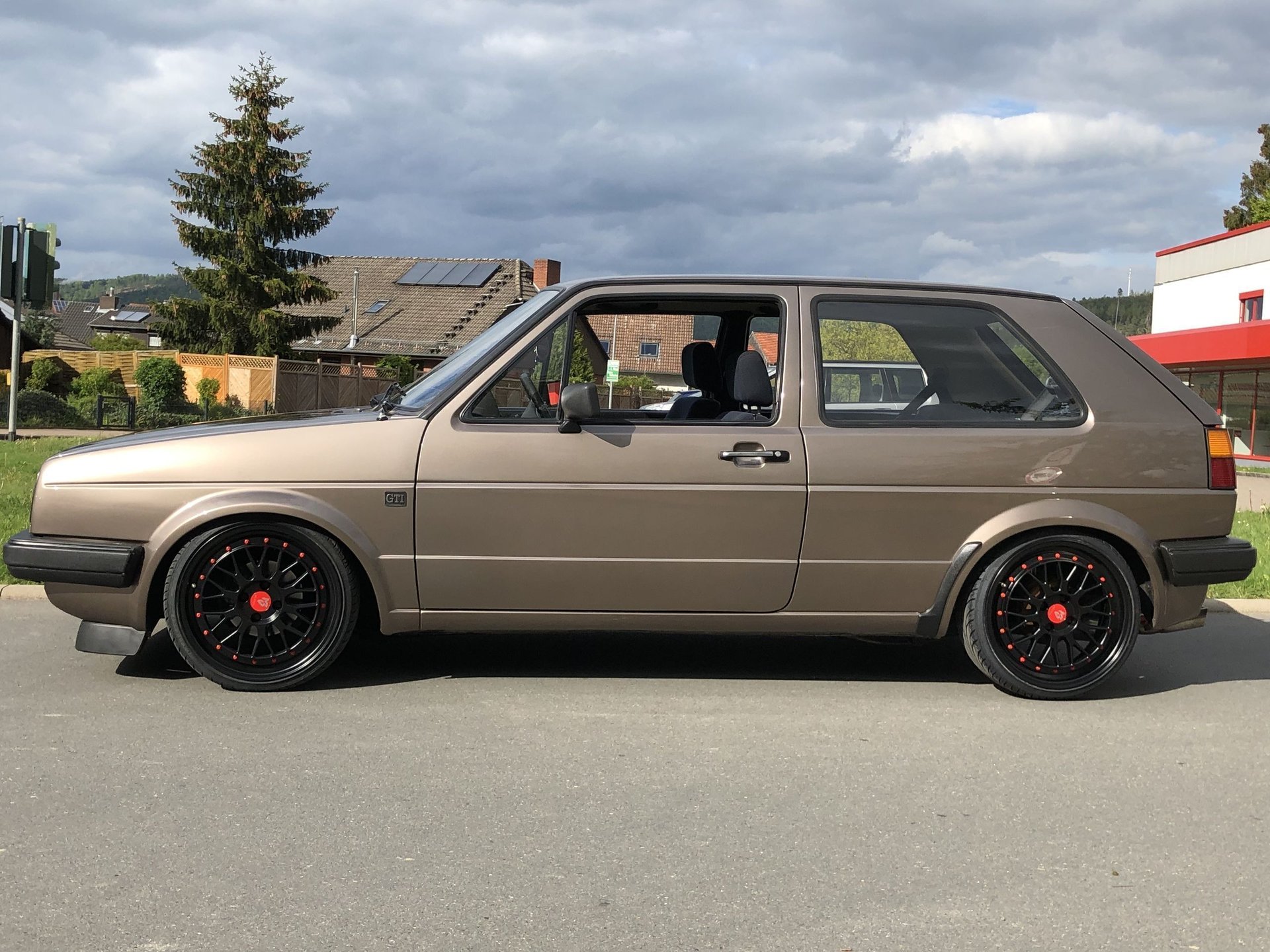VOLKSWAGEN Golf 2 19E - LV1 black matt