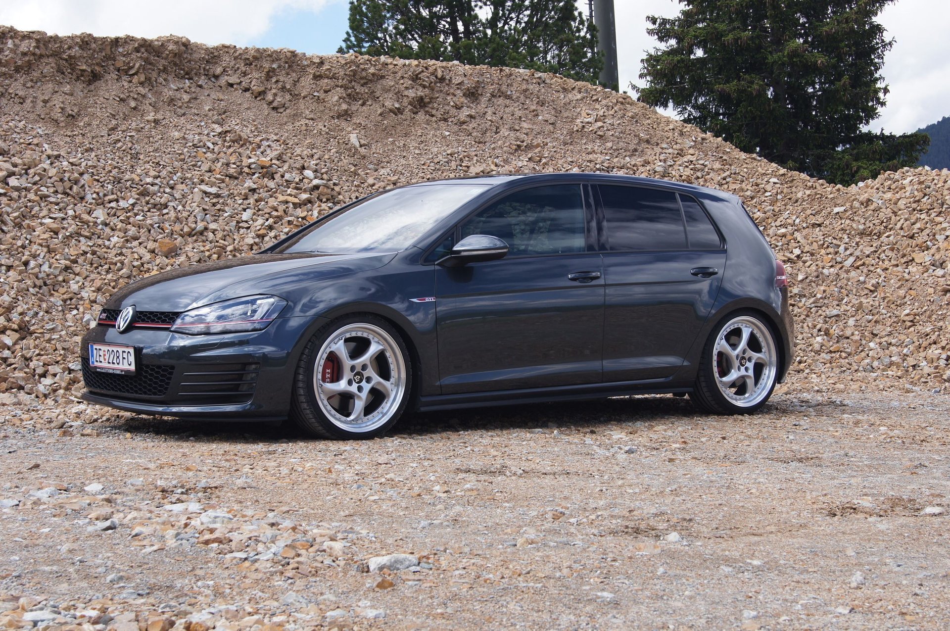 VOLKSWAGEN Golf 7 AU - TURBO S silber glänzend poliert
